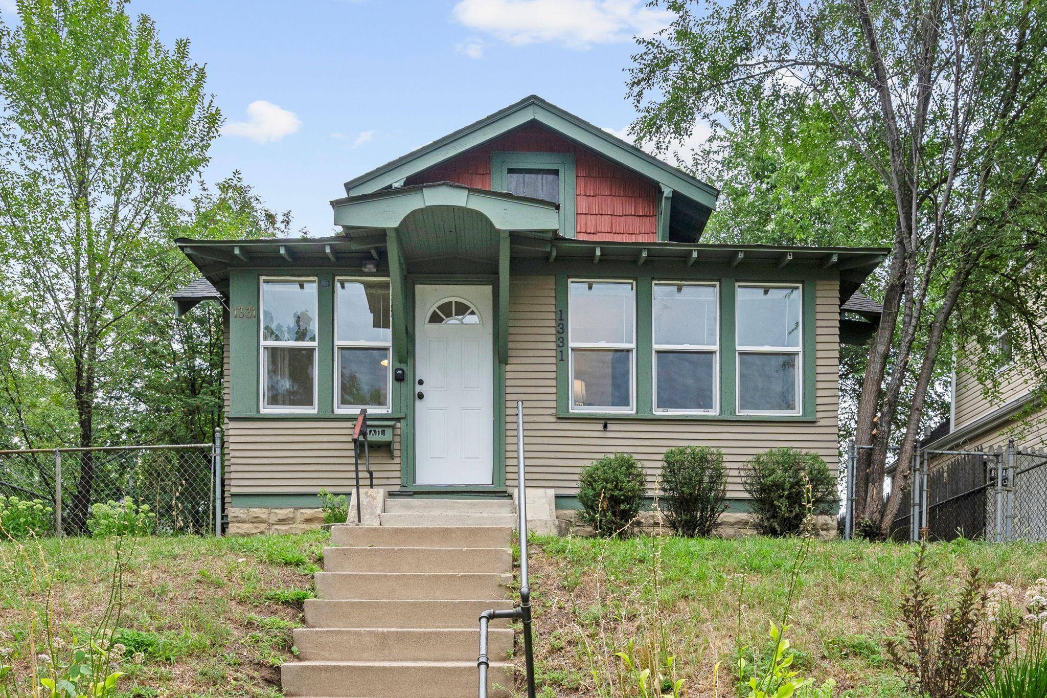 1331 Bush AVE, Saint Paul, MN 55106