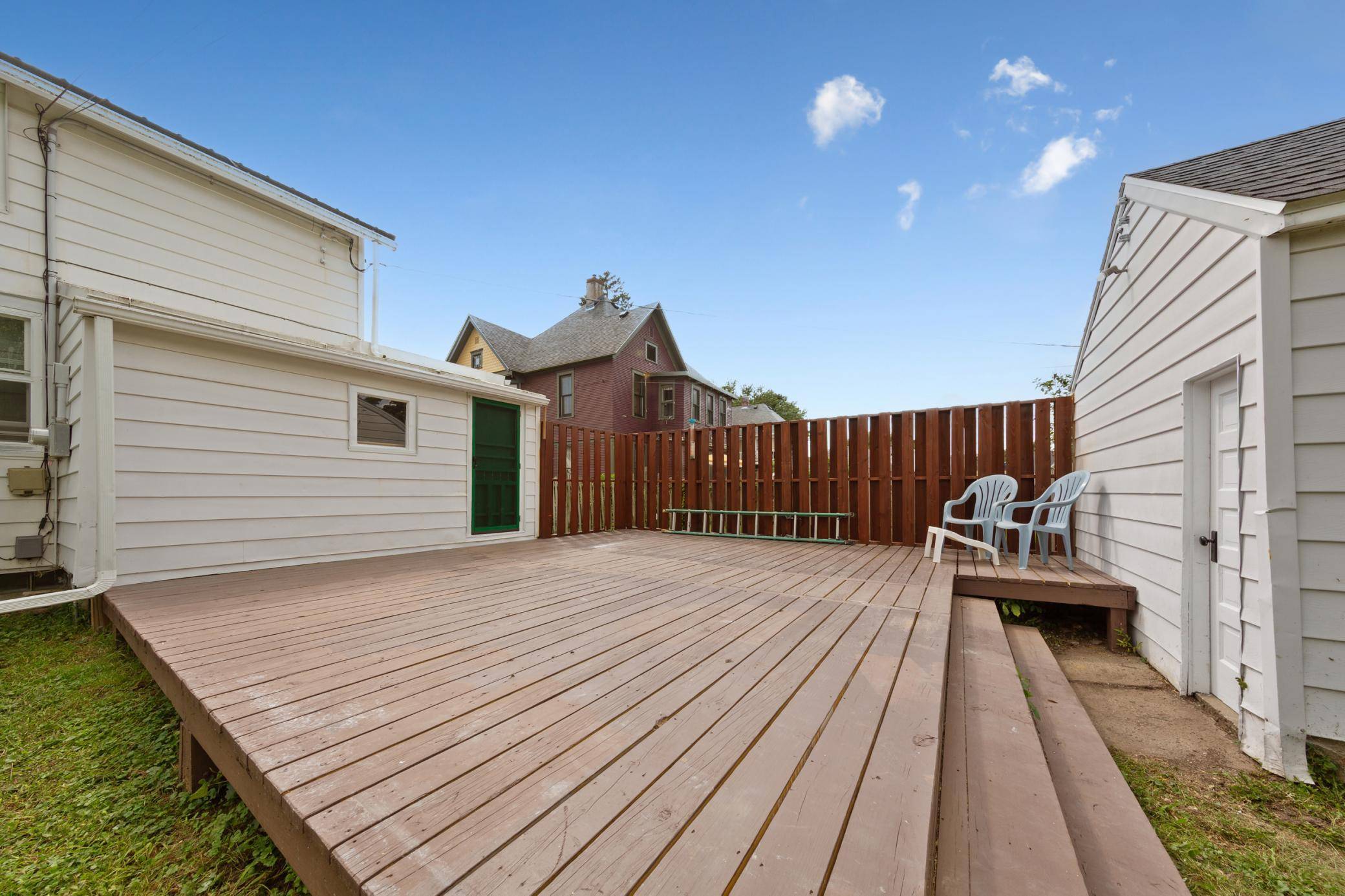 122 W School ST, Owatonna, MN 55060
