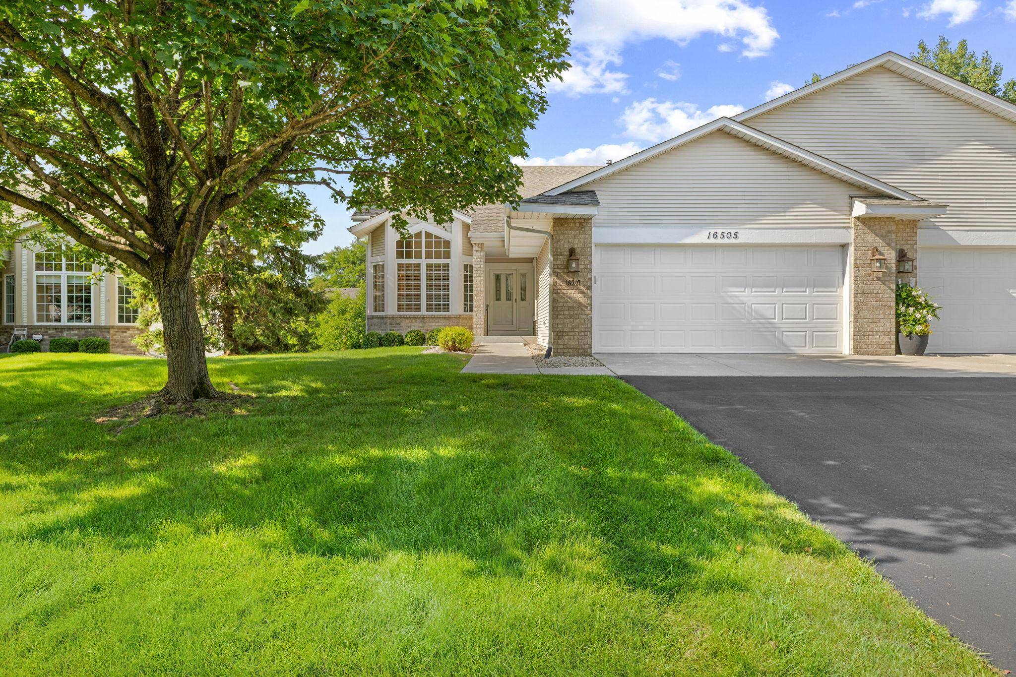 16505 42nd AVE N, Plymouth, MN 55446