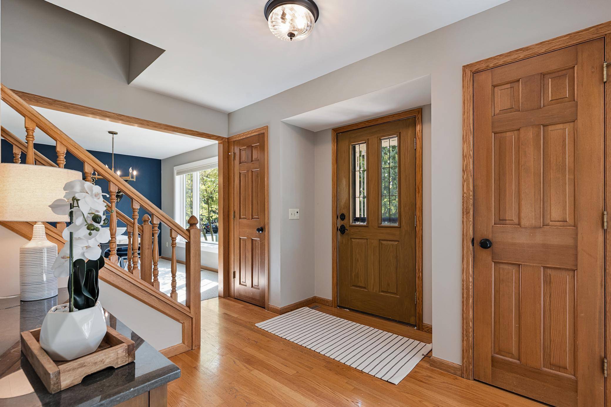 9017 Larkspur LN, Eden Prairie, MN 55347