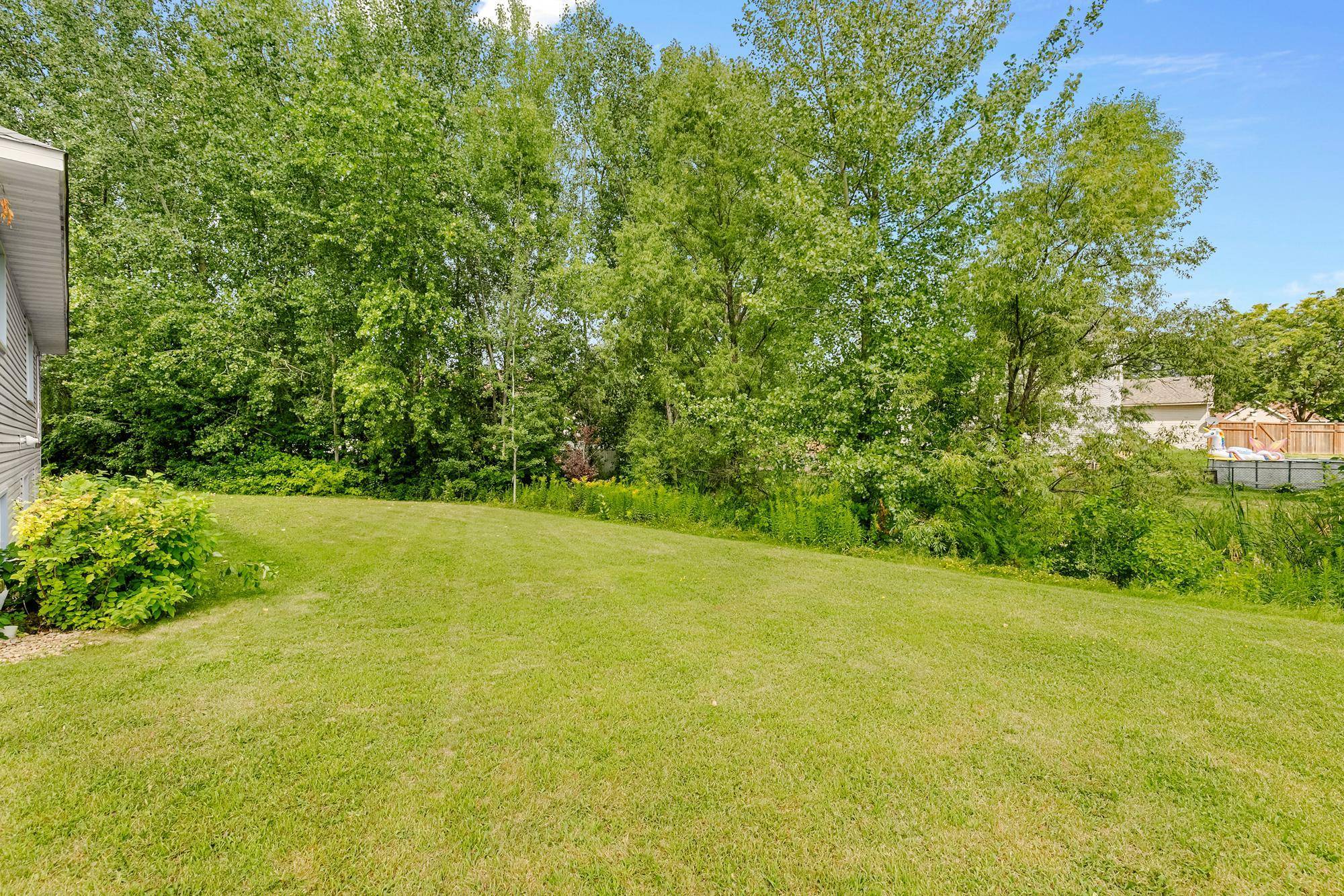 10464 Spruce ST, Chisago City, MN 55013