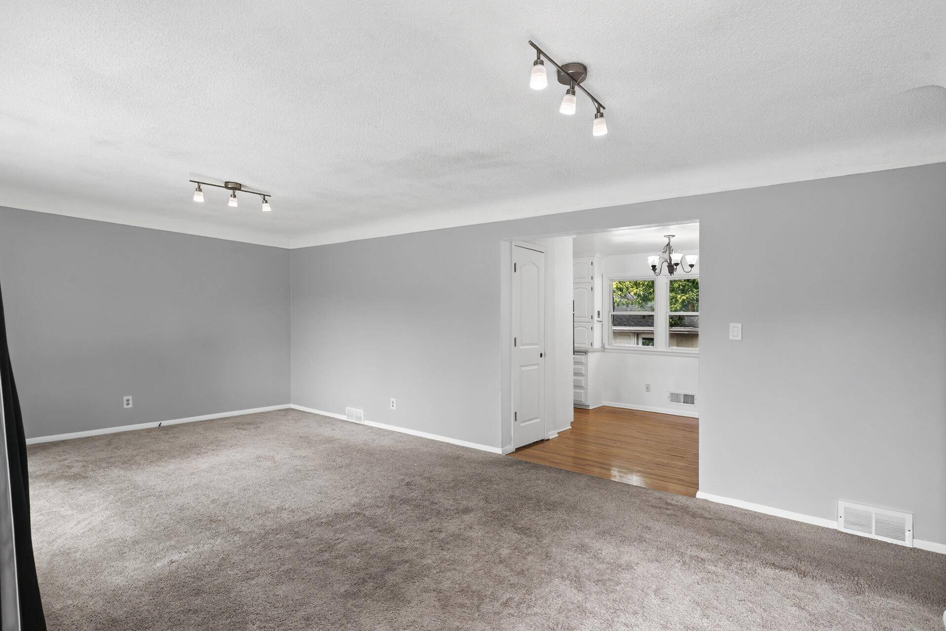 2173 Wilson AVE, Saint Paul, MN 55119