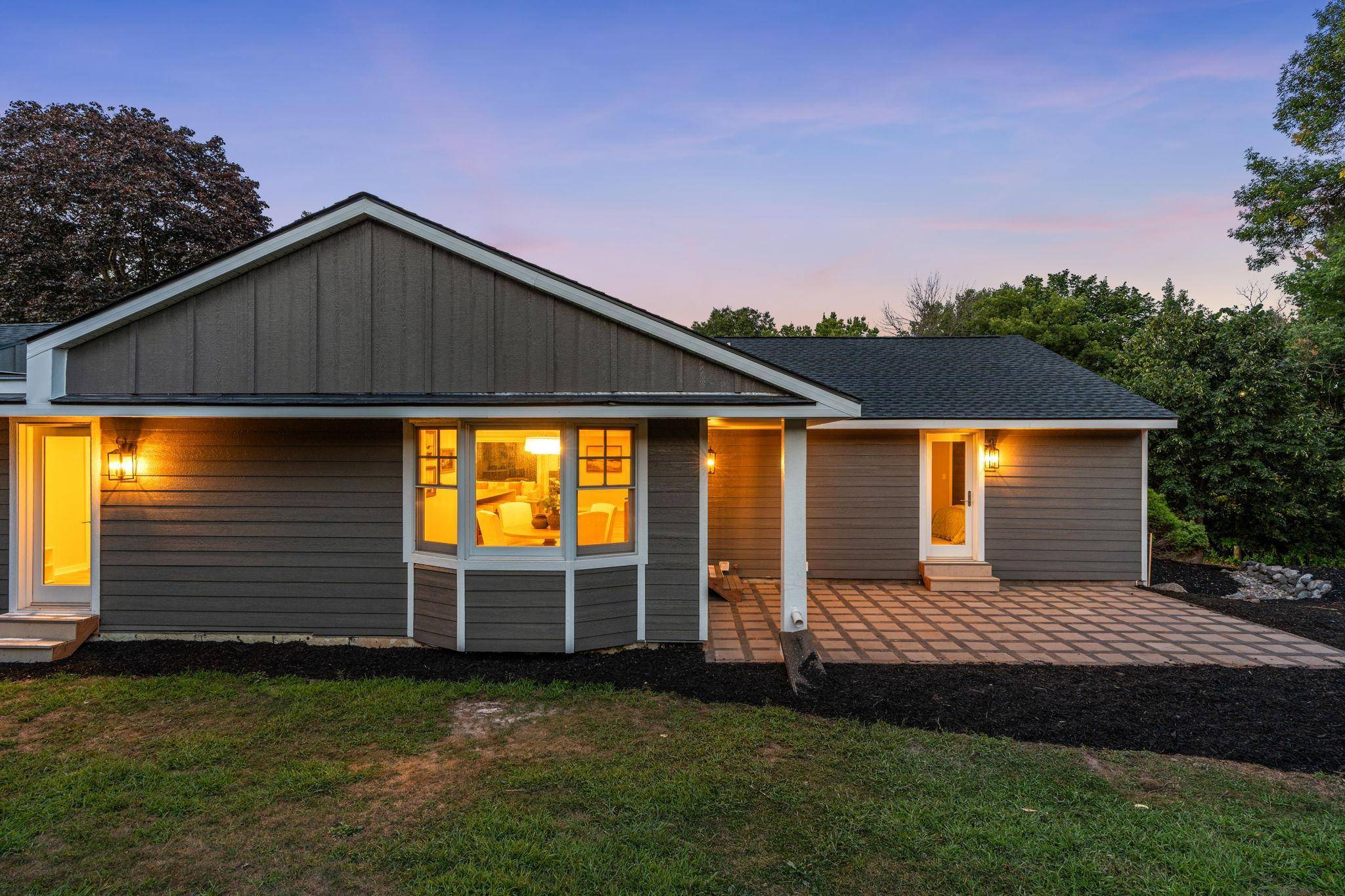11934 James RD, Minnetonka, MN 55343