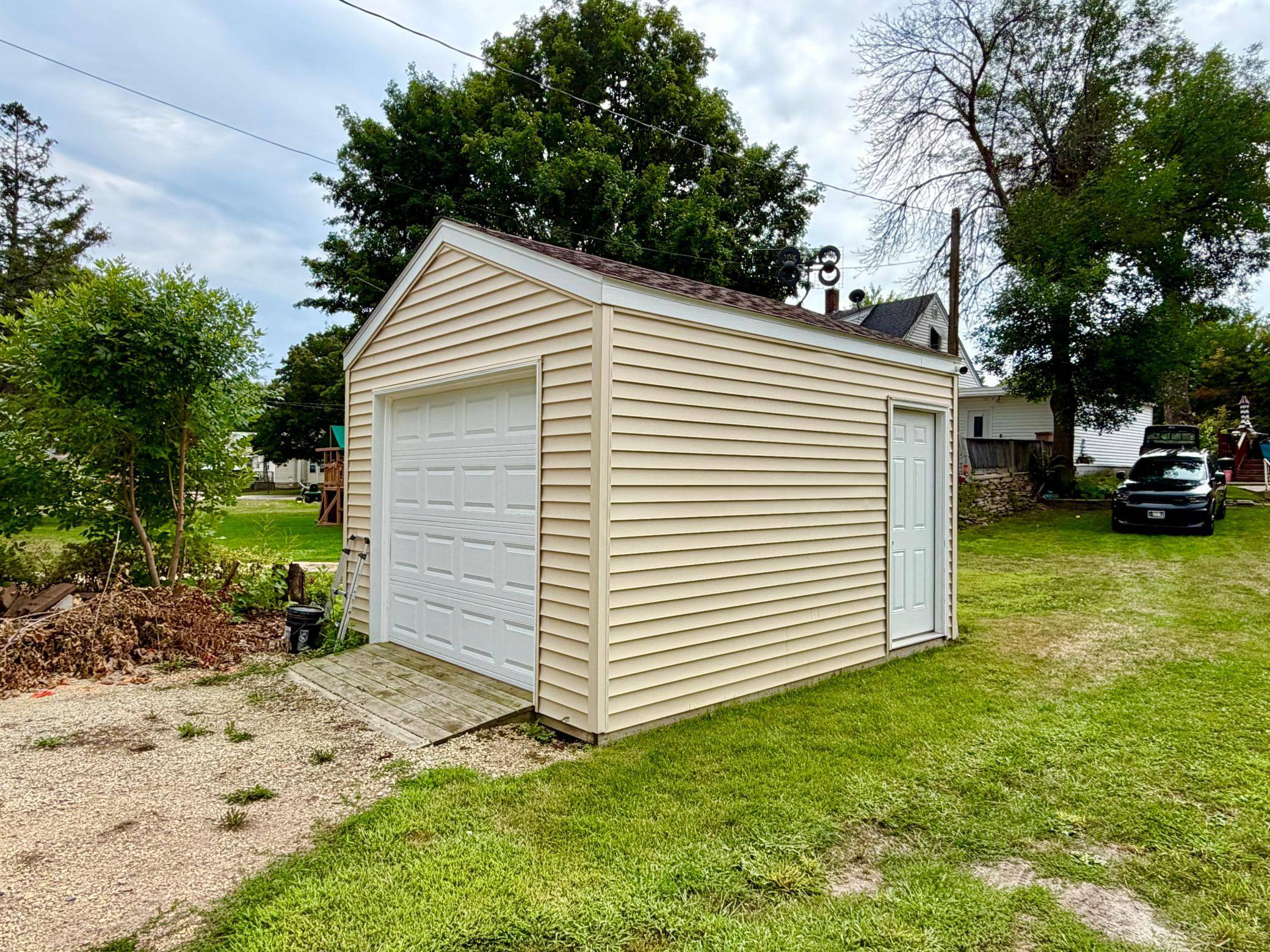514 State ST E, Cannon Falls, MN 55009