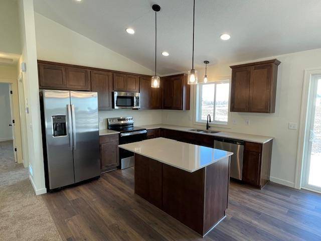 3423 Maple DR S, Cambridge, MN 55008