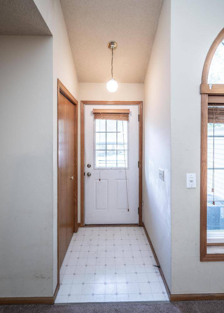 13826 Granada WAY, Apple Valley, MN 55124