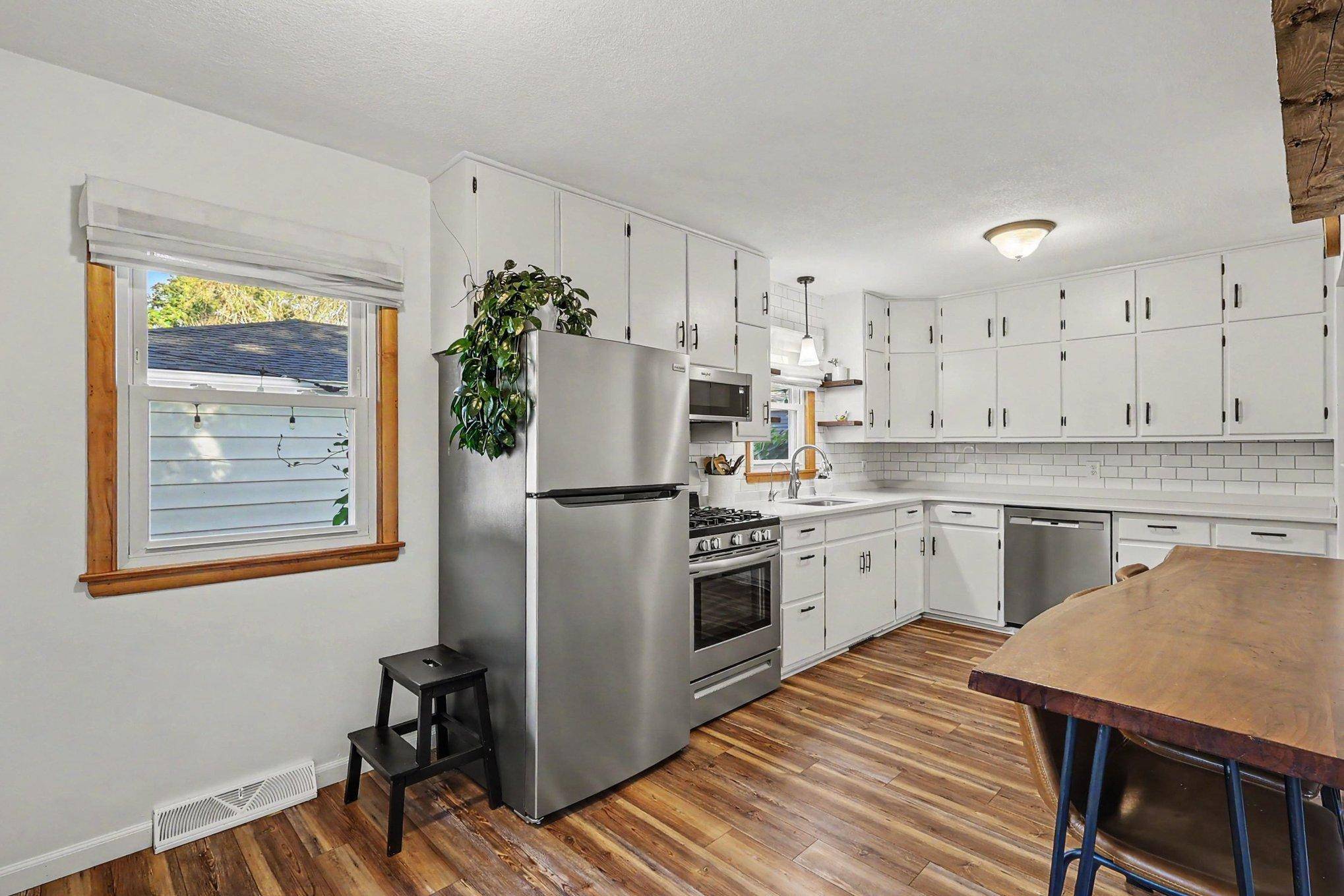 502 Central AVE S, New Prague, MN 56071