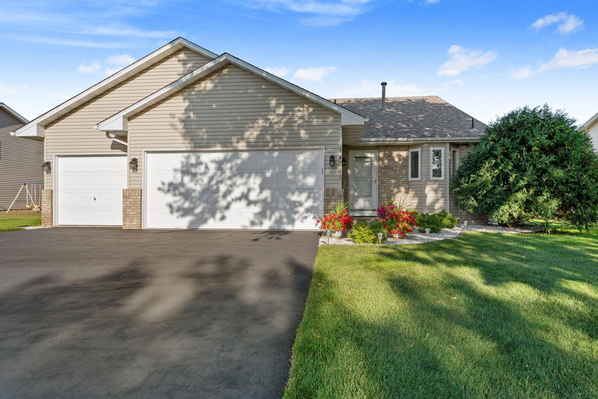 14241 Uranium ST NW, Ramsey, MN 55303