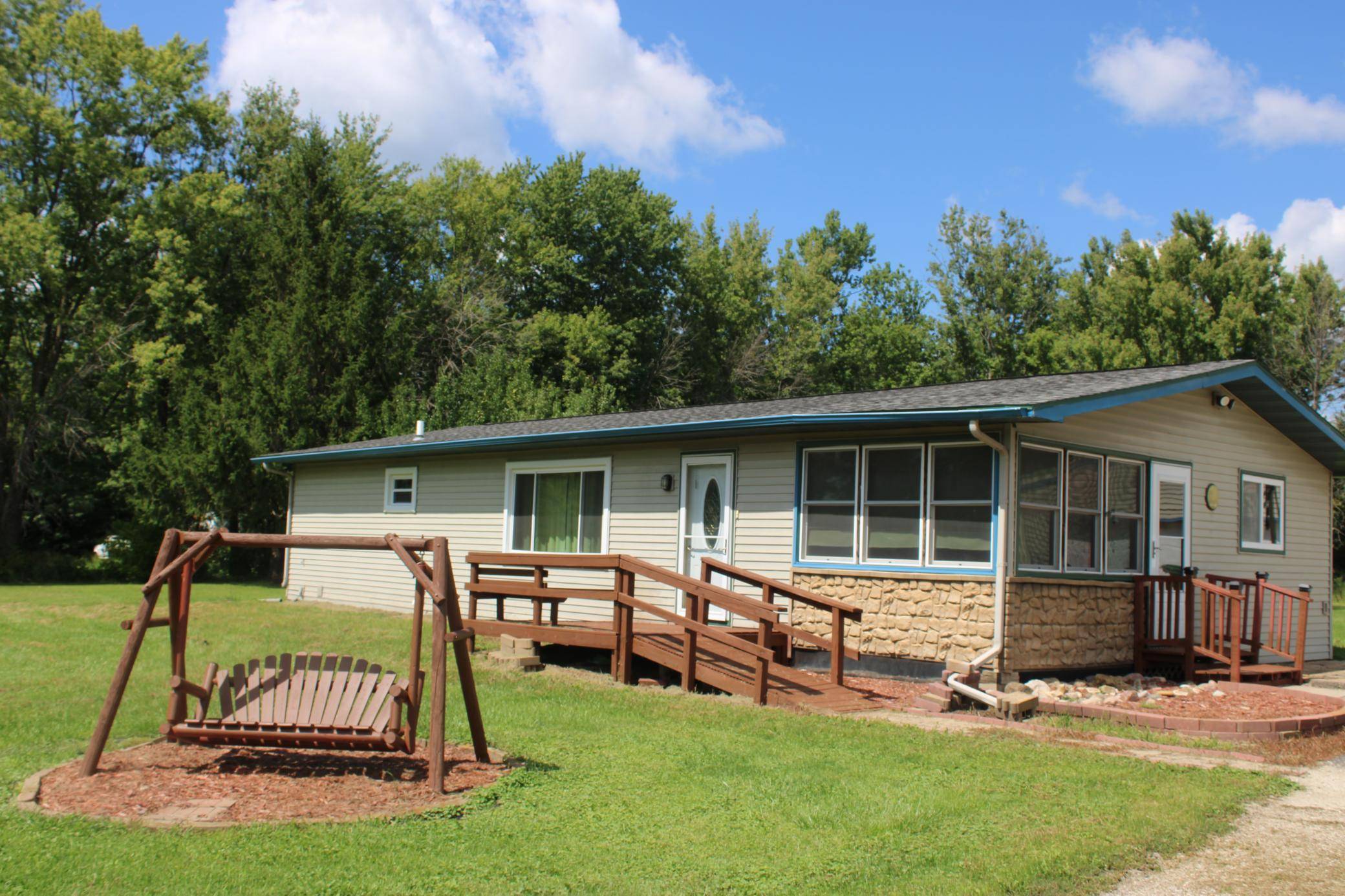 58354 220th ST, Austin, MN 55912