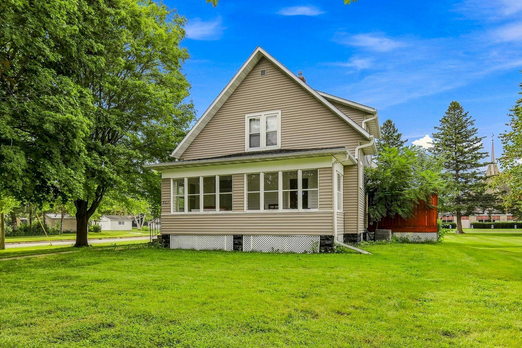 403 W Main ST, Blooming Prairie, MN 55917