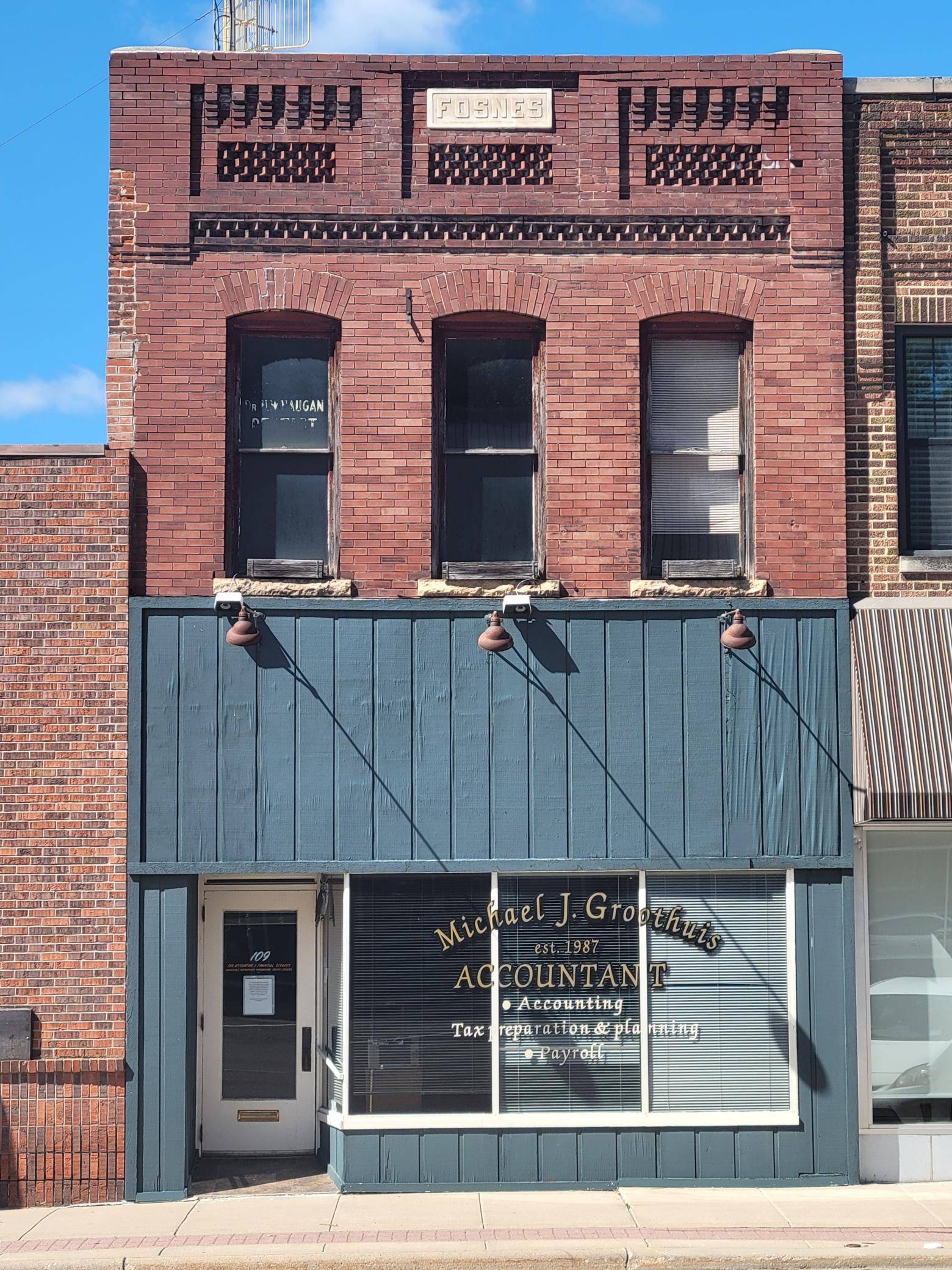 109 N 1st ST, Montevideo, MN 56265