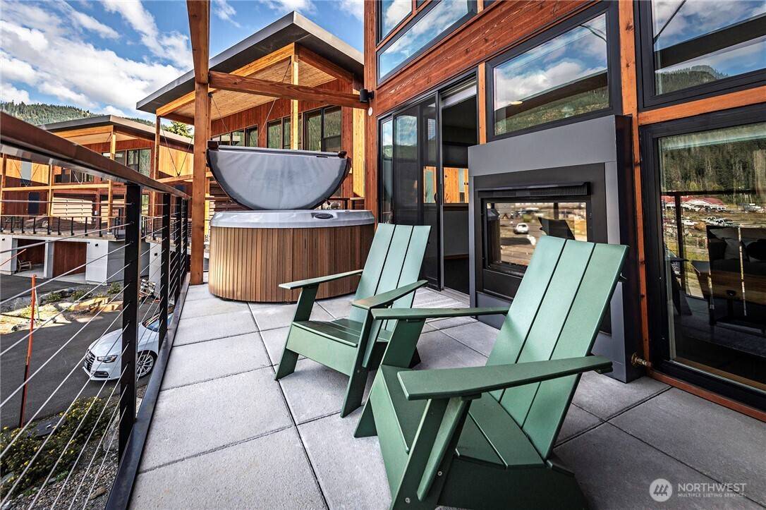 200 Pass Life WAY #1, Snoqualmie Pass, WA 98068