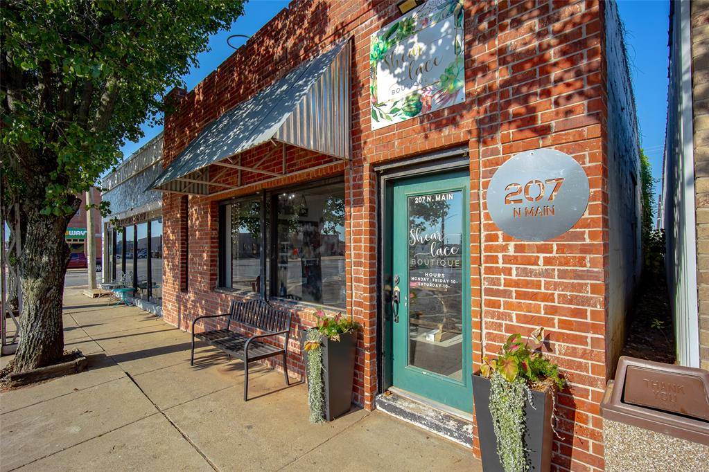 207 N Main, Blanchard, OK 73010