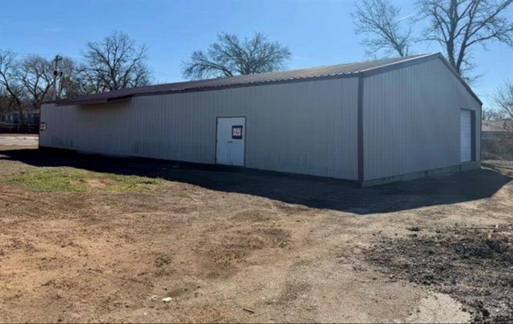 833 E Main ST, Shawnee, OK 74801