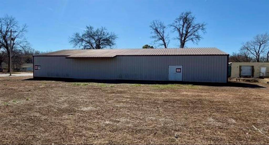 833 E Main ST, Shawnee, OK 74801