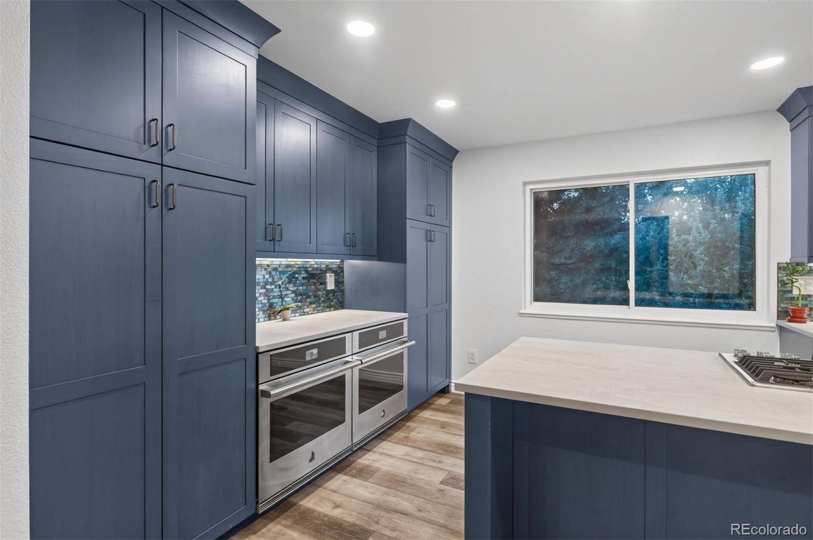 10562 E Maplewood DR, Englewood, CO 80111
