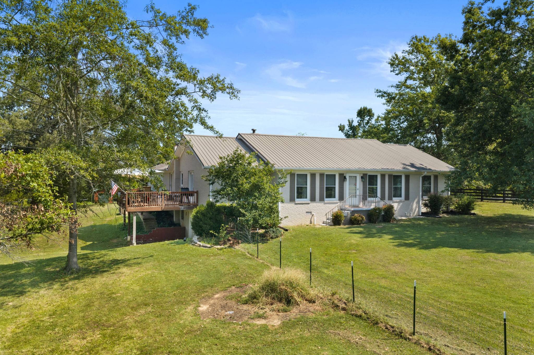 15 Autumn Ln, Savannah, TN 38372