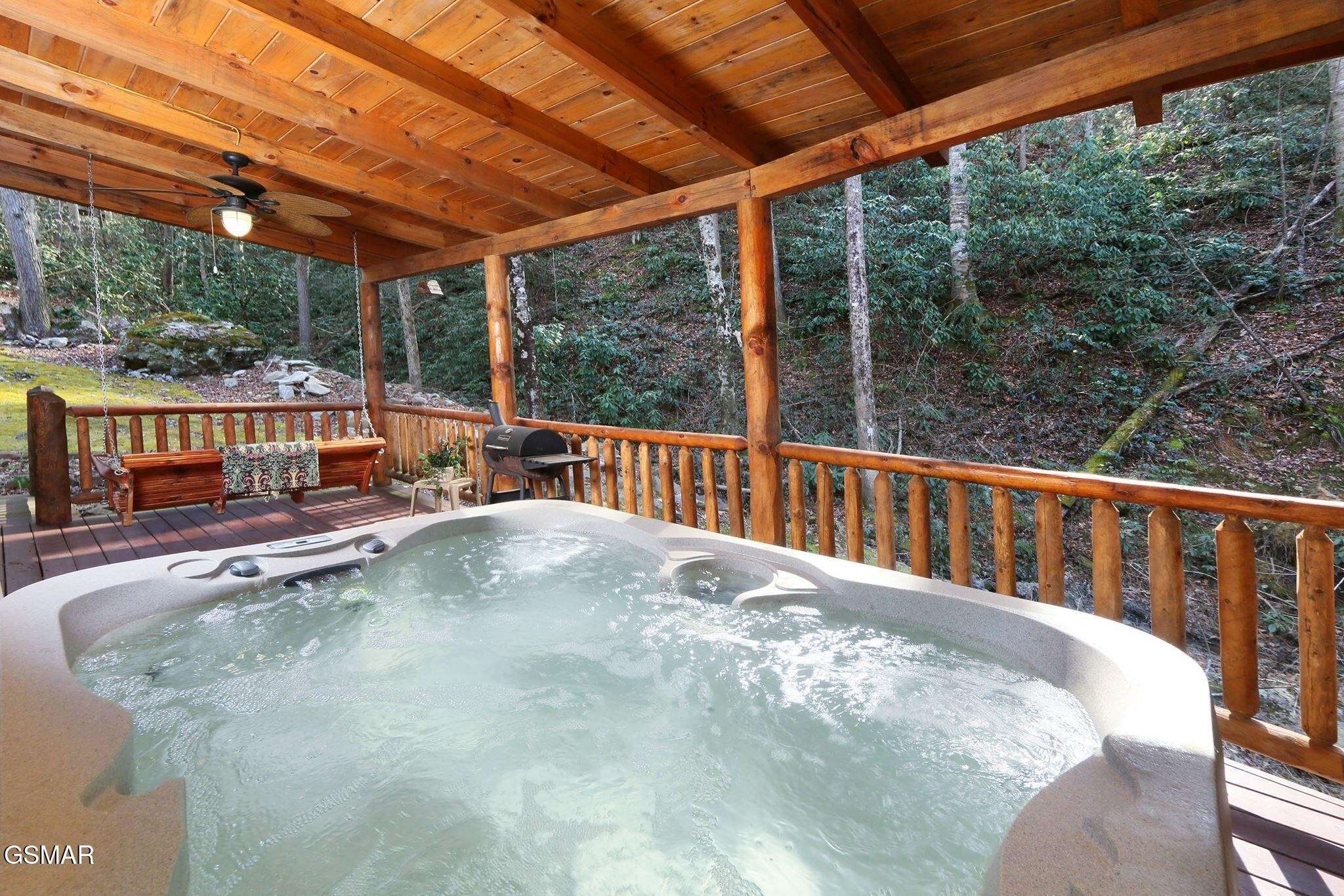 3030 Brothers Way, Sevierville, TN 37876
