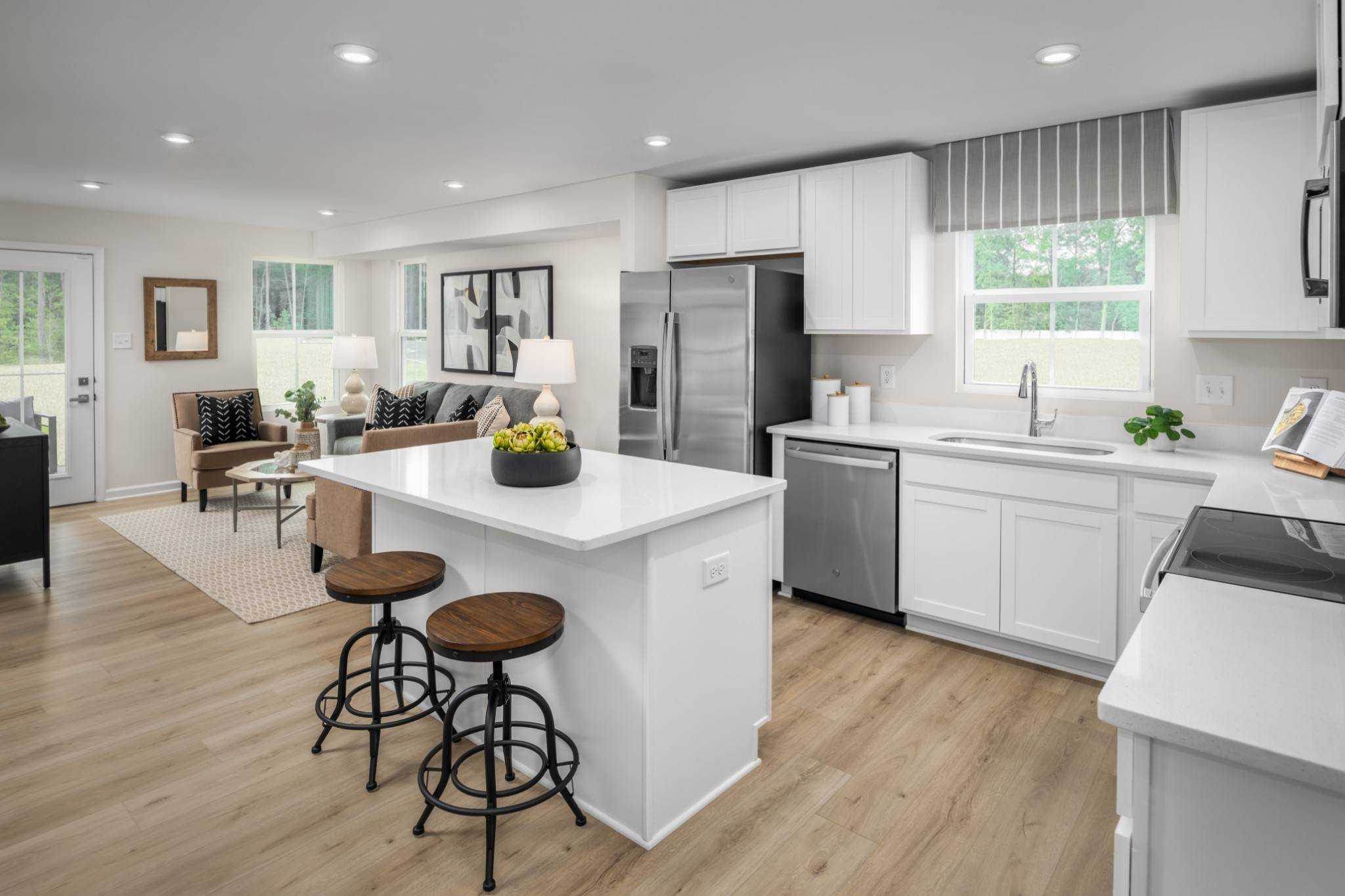 1028 Biscayne St #201, White House, TN 37188
