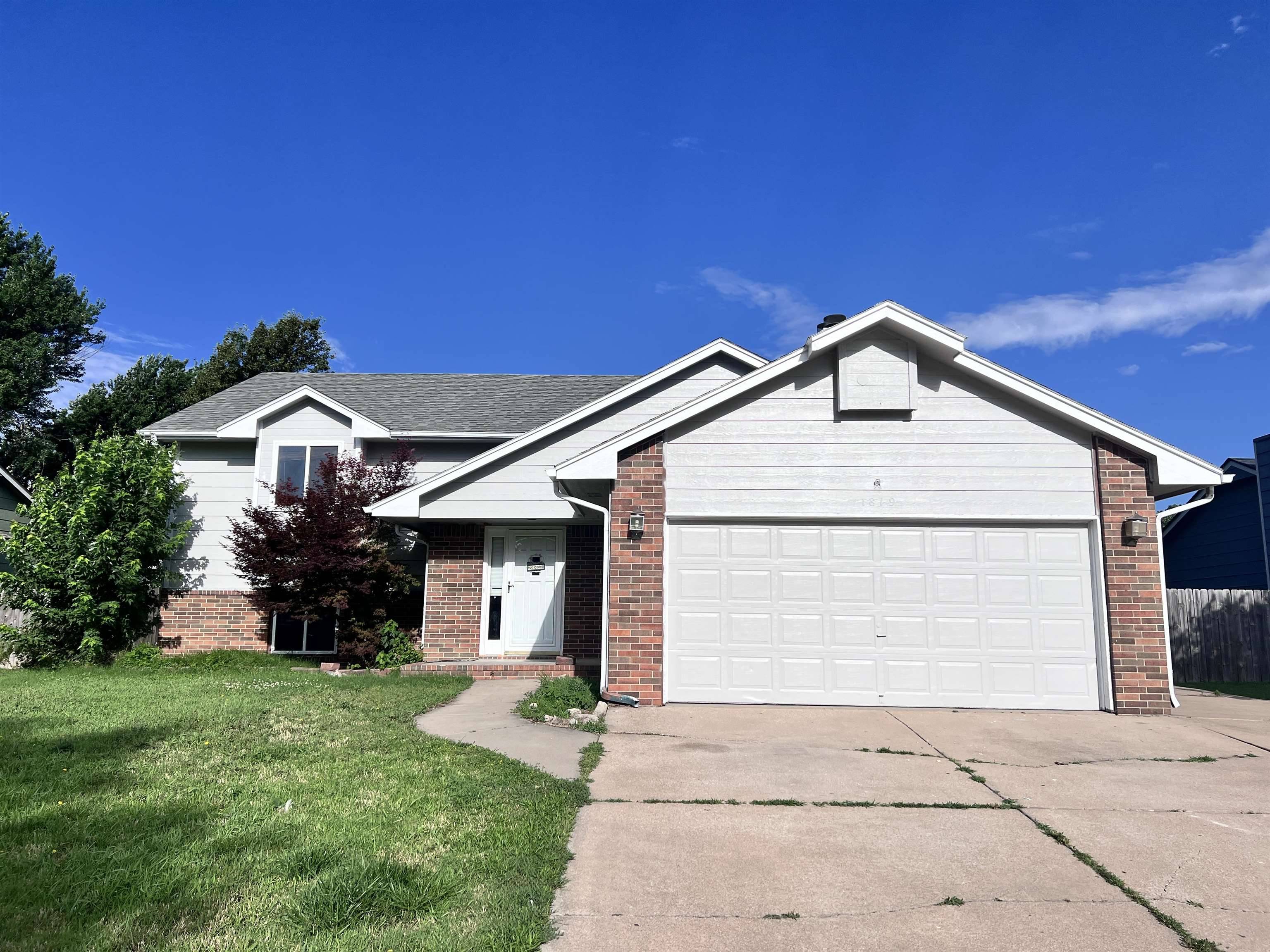 1819 S Cranbrook Ave, Wichita, KS 67207
