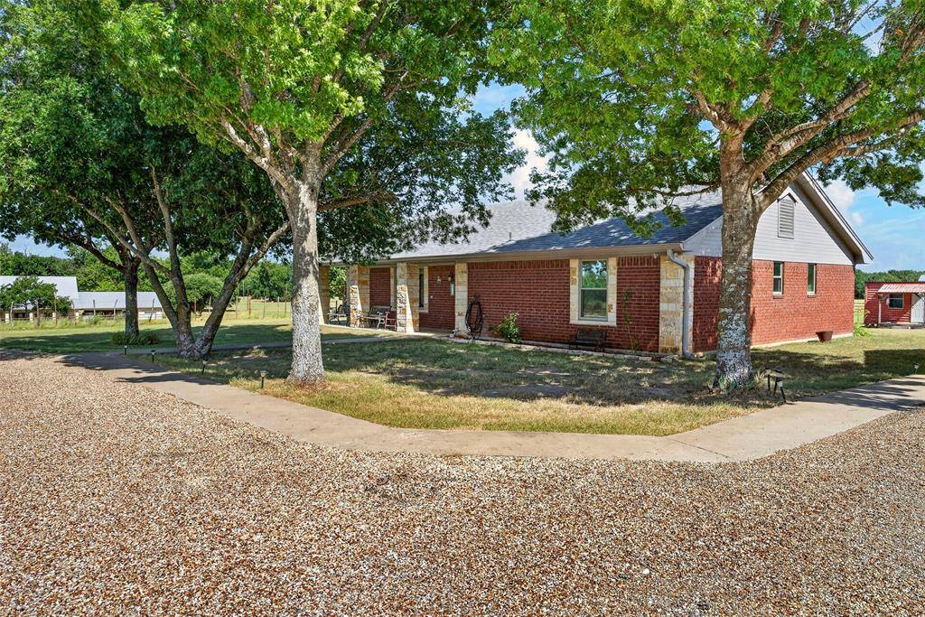 11121 E HWY 84, Gatesville, TX 76528