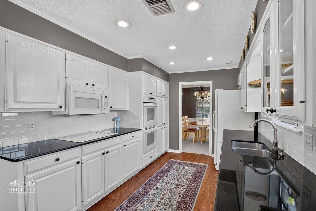 306 Ellerbe Ridge Drive, Shreveport, LA 71106