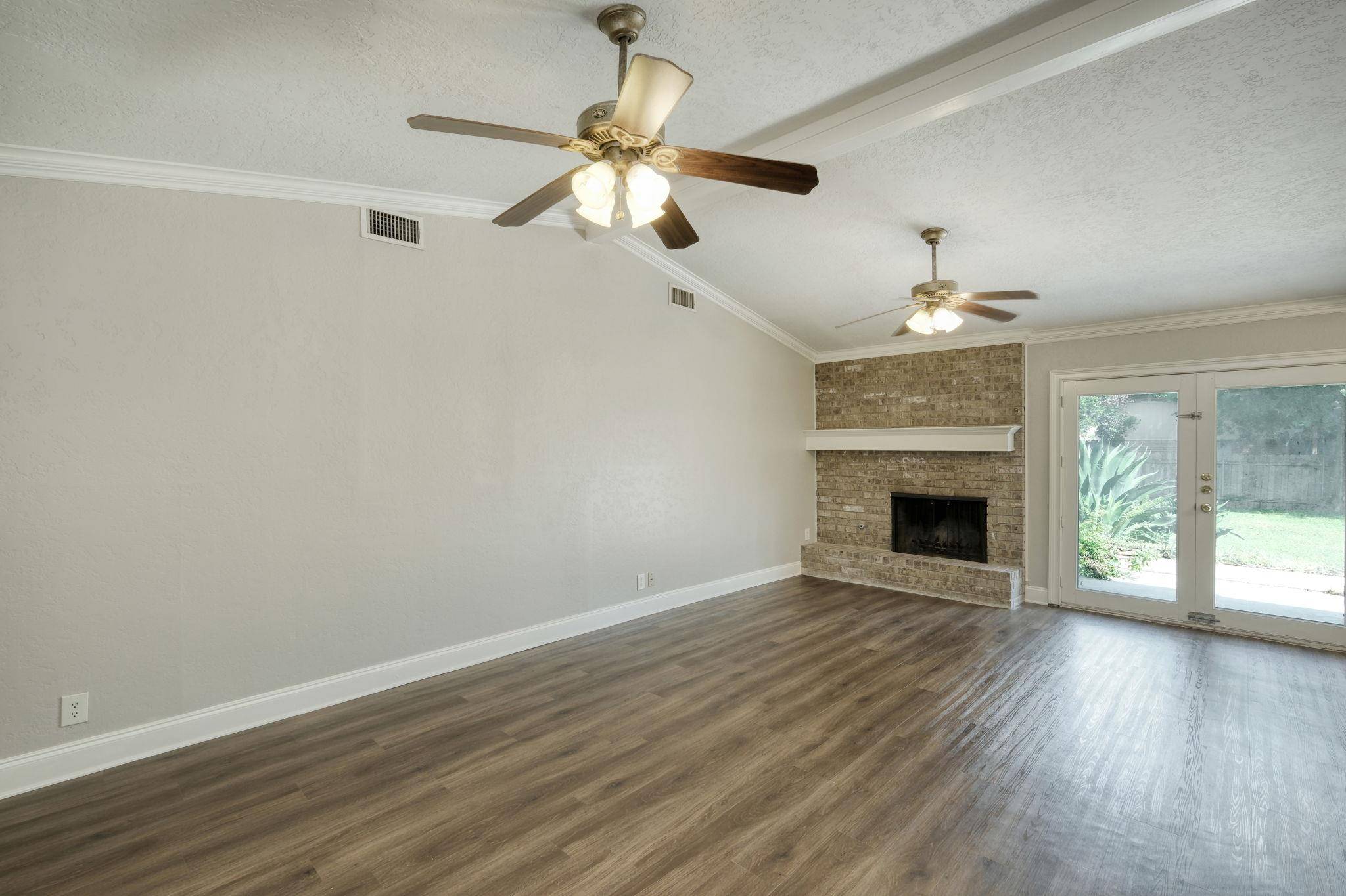804 Dunman DR, Georgetown, TX 78628