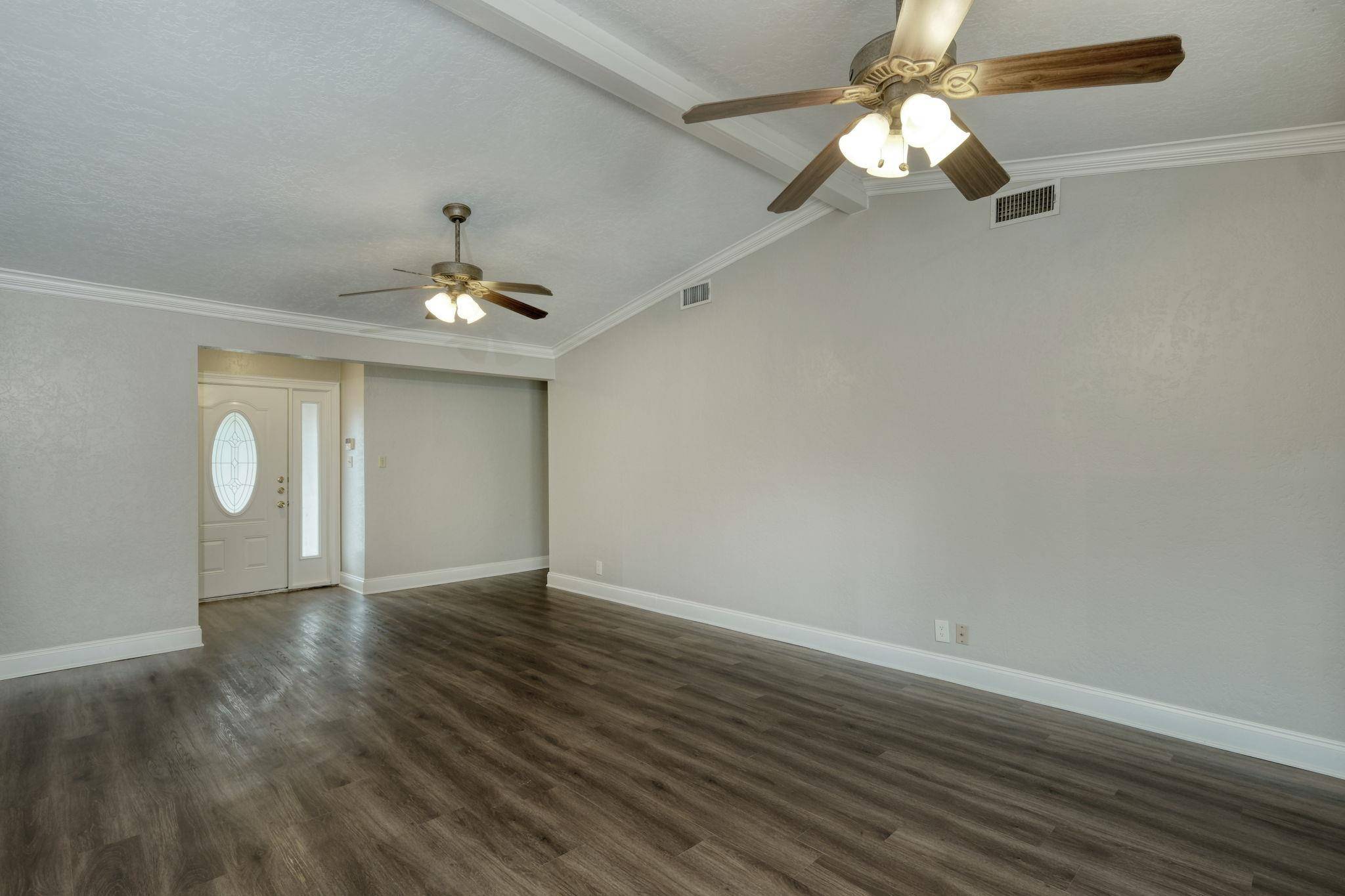804 Dunman DR, Georgetown, TX 78628