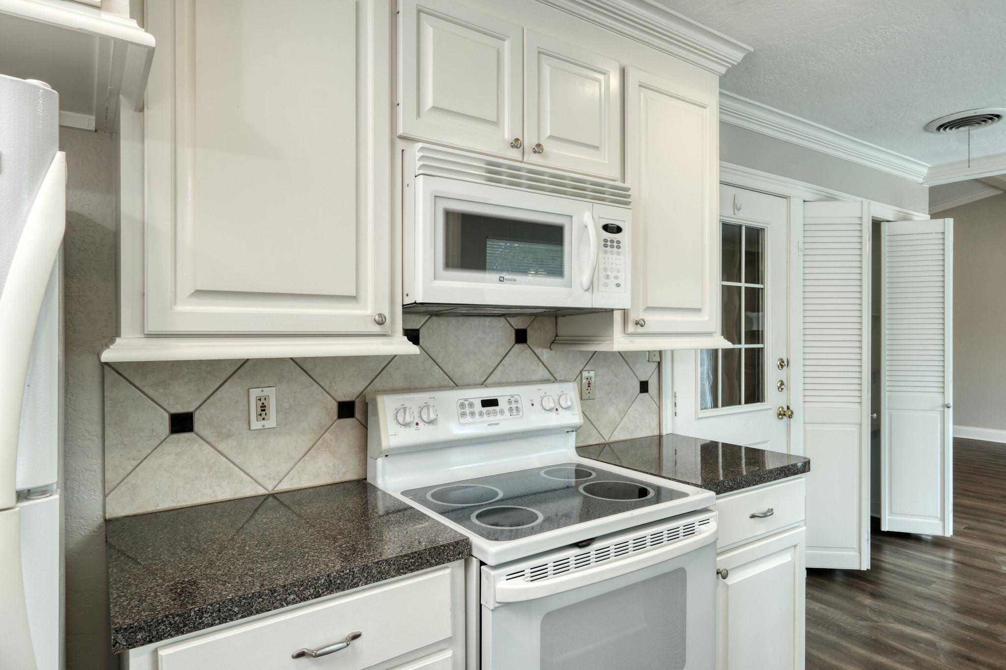 804 Dunman DR, Georgetown, TX 78628
