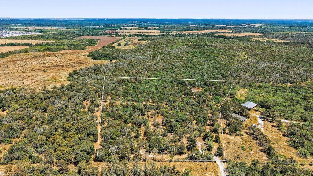 388 The Forest RD, Dale, TX 78616