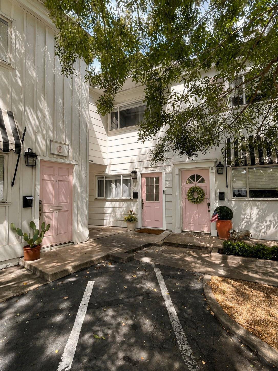 2401 Winsted LN #6, Austin, TX 78703