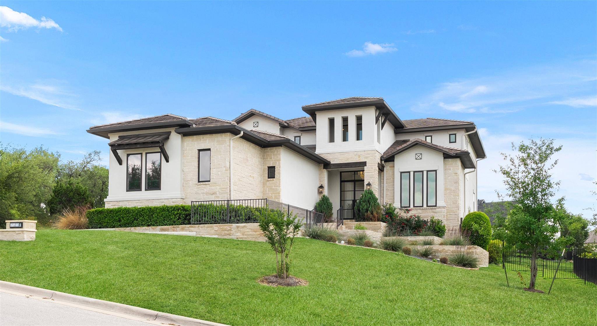 702 Serene Estates DR, Austin, TX 78738