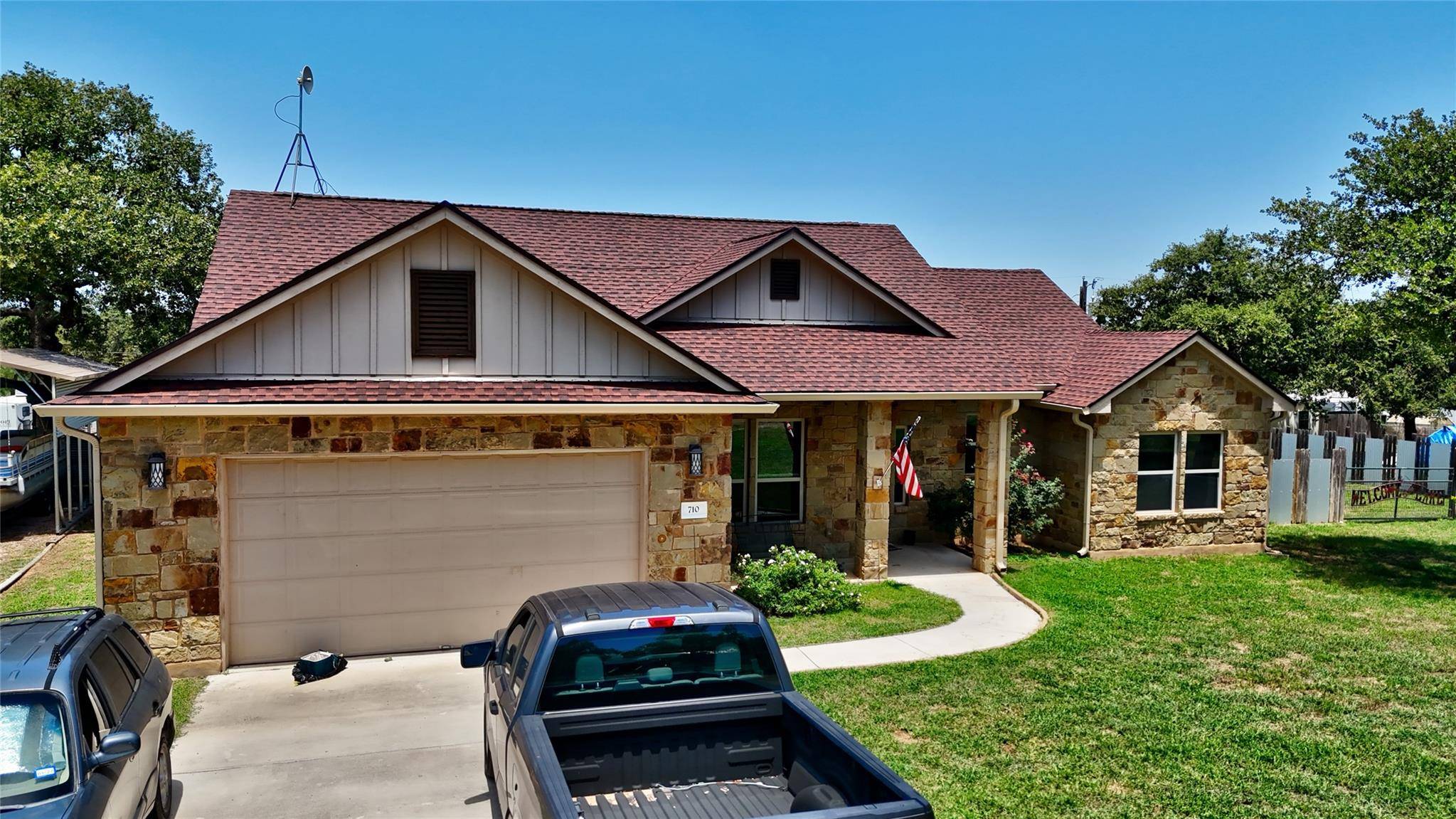710 Panorama DR, Buchanan Dam, TX 78609