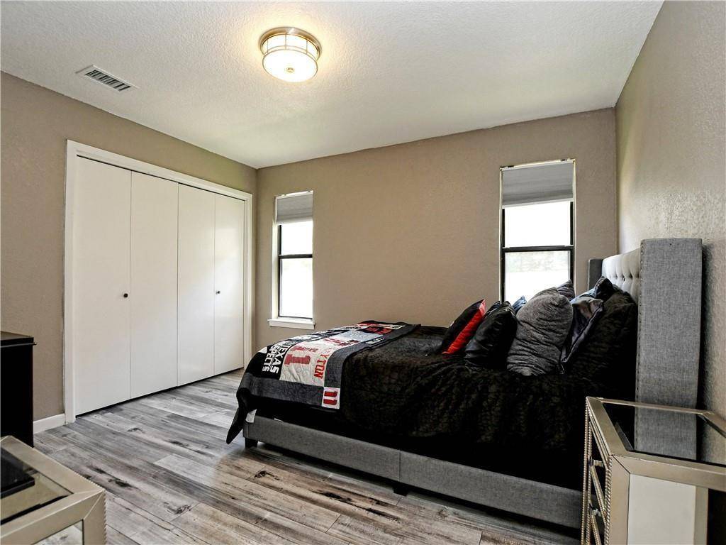 730 Vanguard ST, Lakeway, TX 78734