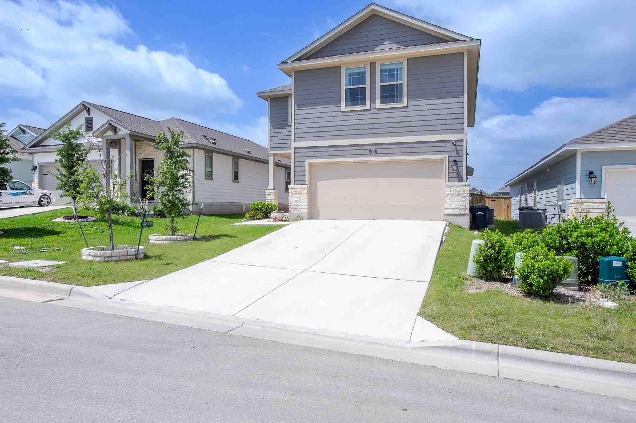 616 Barbary Coast LN, Jarrell, TX 76537