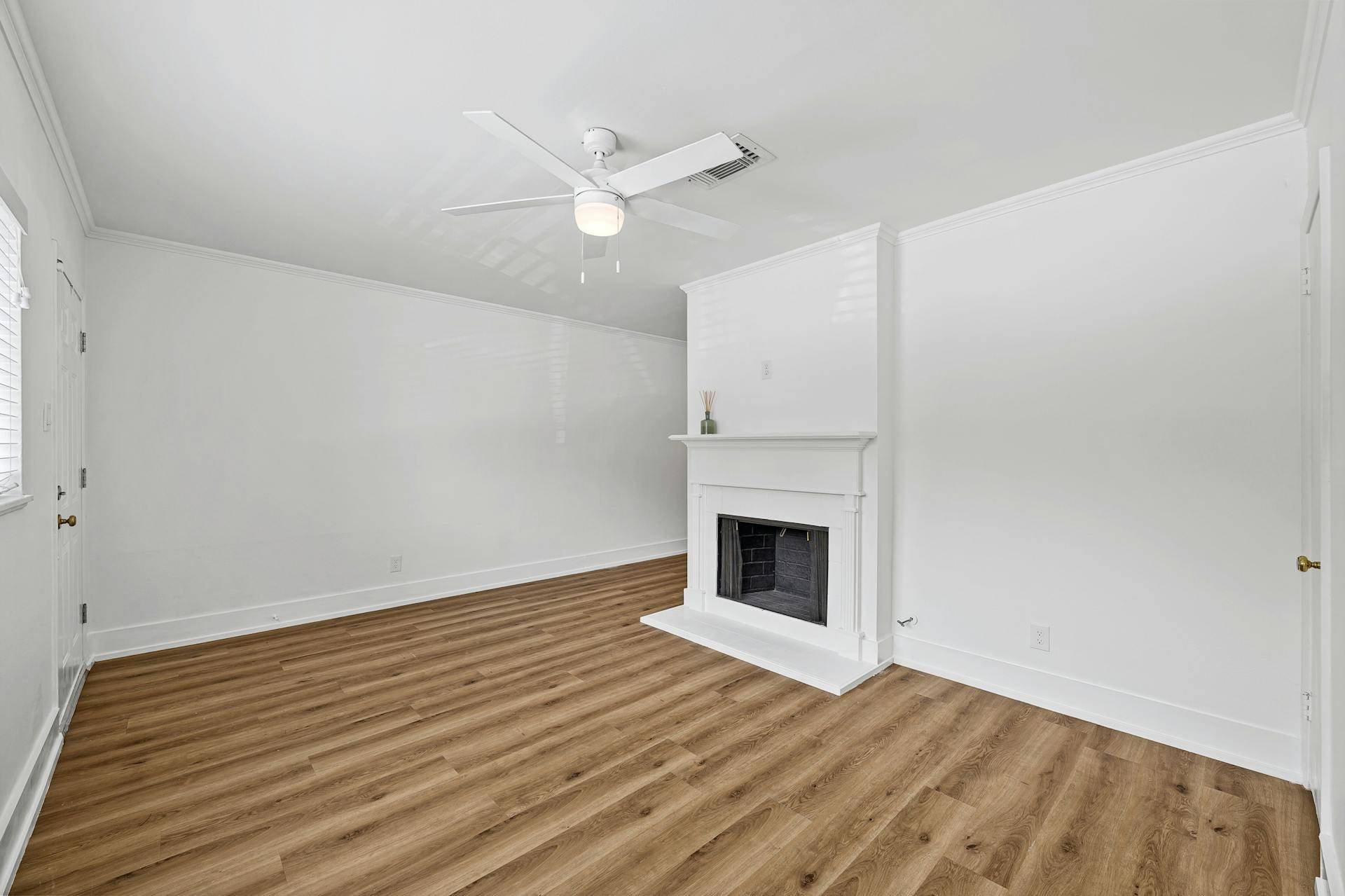 2401 Winsted LN #4, Austin, TX 78703