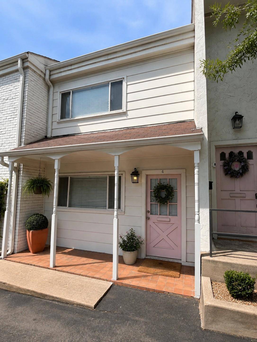 2401 Winsted LN #4, Austin, TX 78703