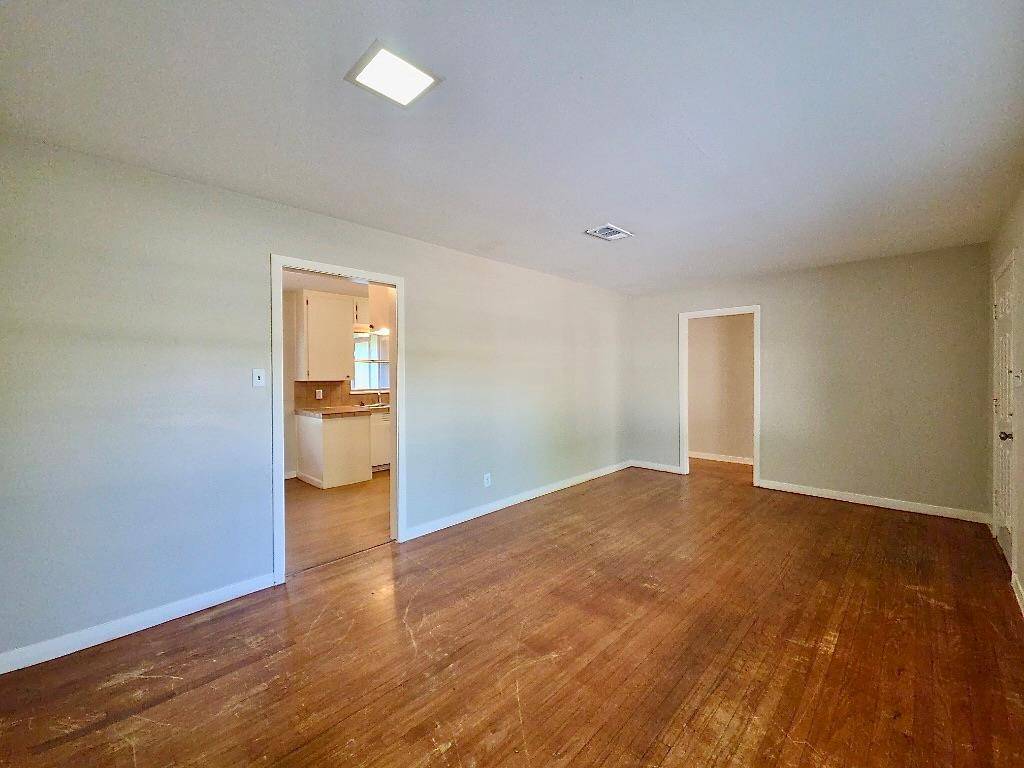 1408 Glencrest DR, Austin, TX 78723