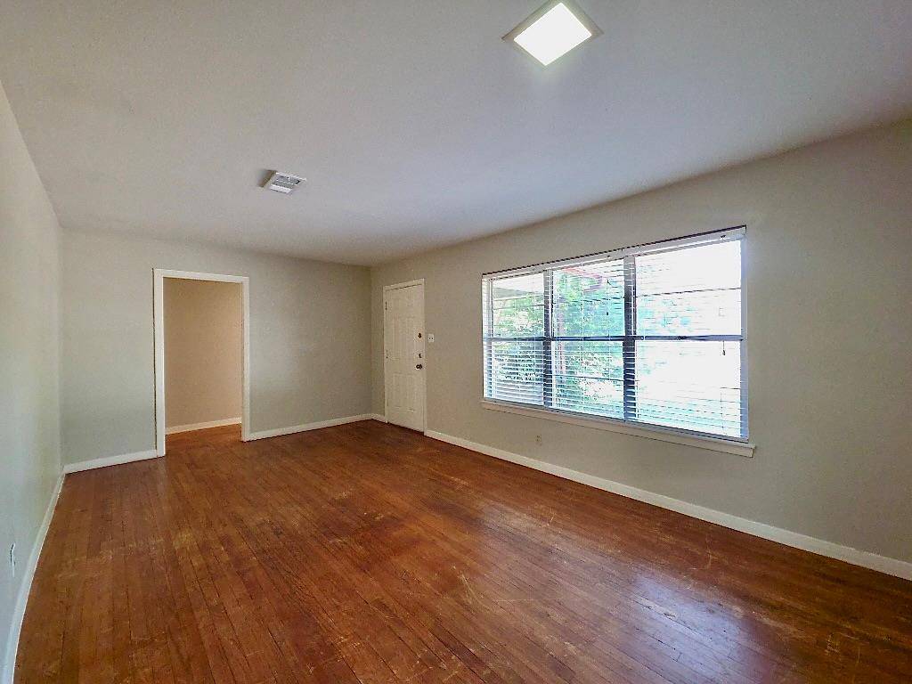 1408 Glencrest DR, Austin, TX 78723