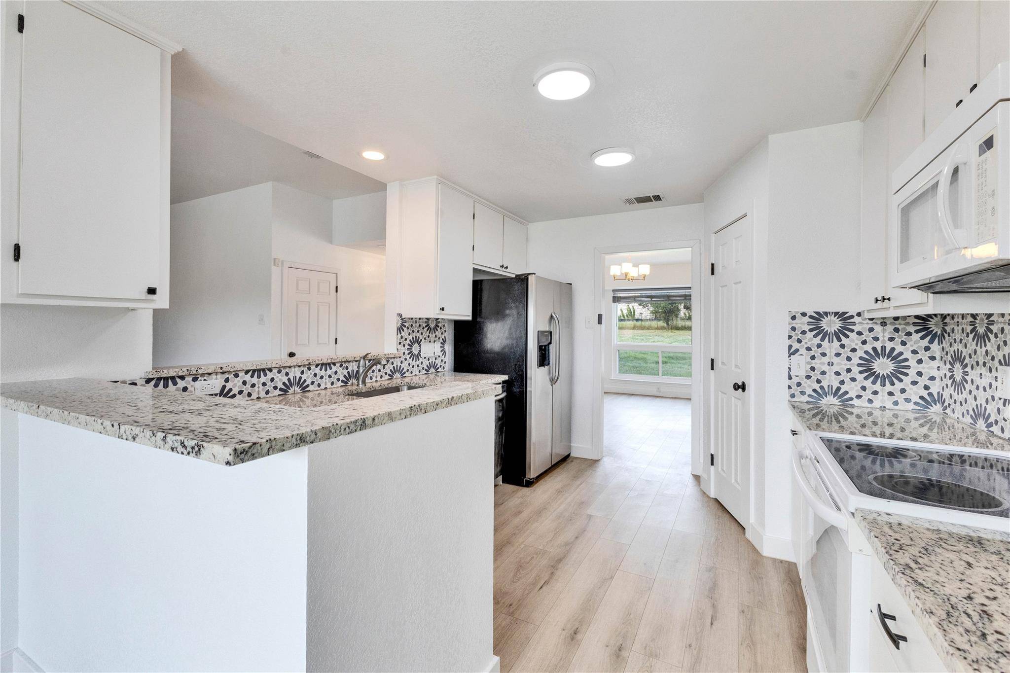 451 County Road 276 RD, Leander, TX 78641