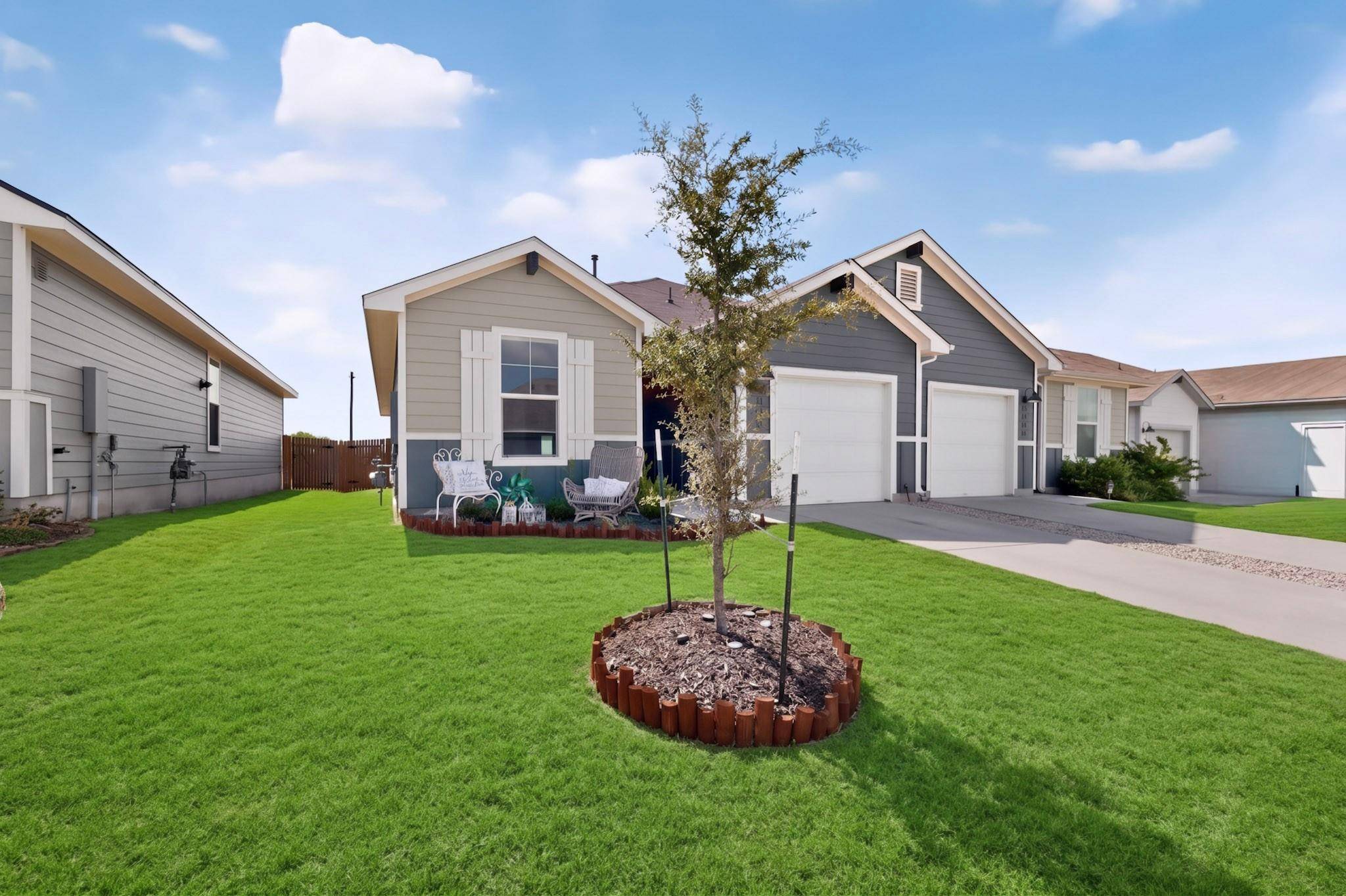 439 Arnold LOOP #A, Kyle, TX 78640