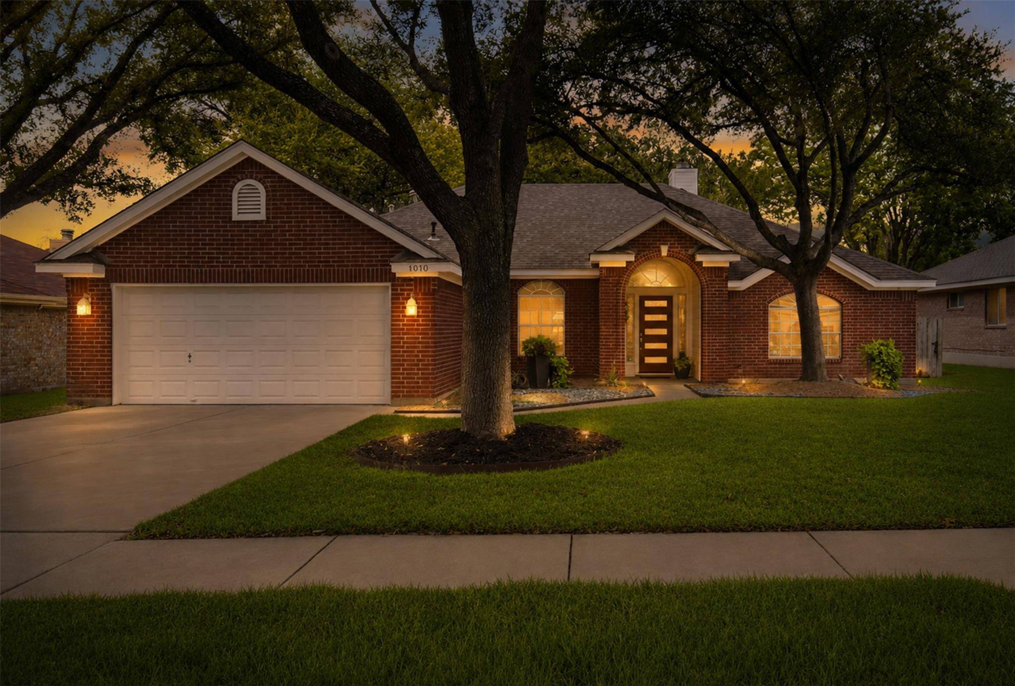 1010 Rocky Creek DR, Pflugerville, TX 78660