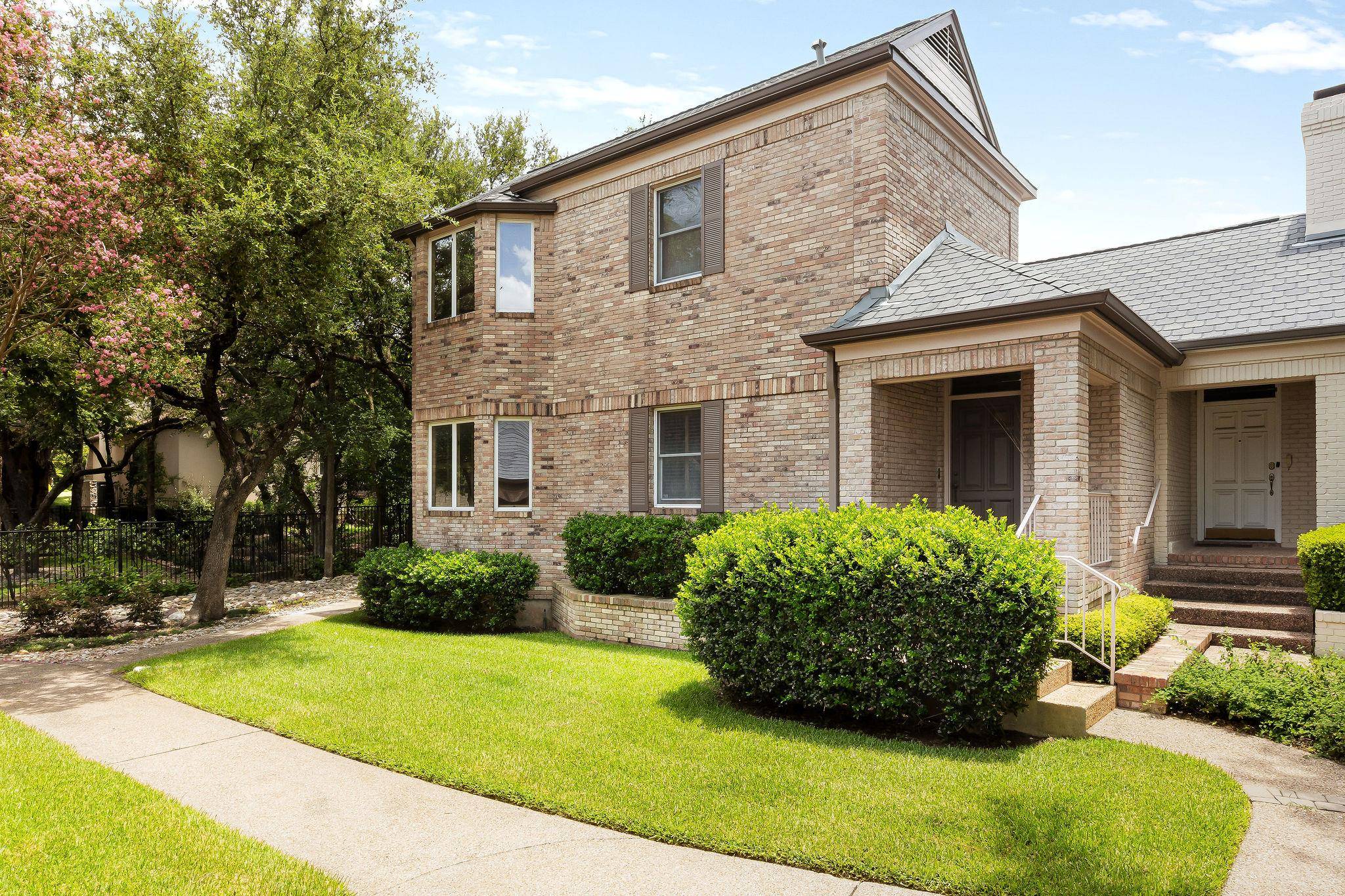 2834 Montebello RD #B11, Austin, TX 78746