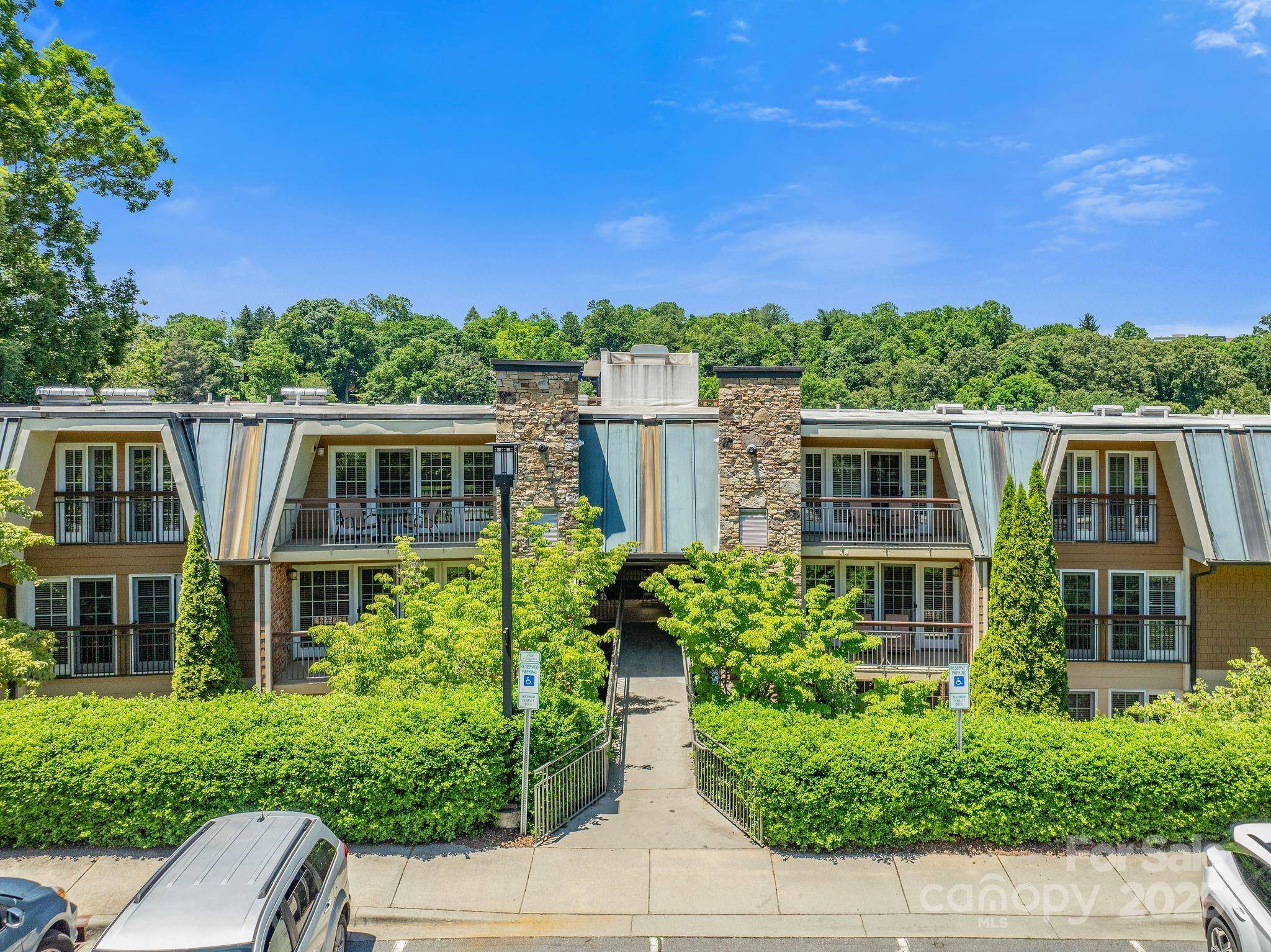 111 Bowling Park RD #111, Asheville, NC 28803