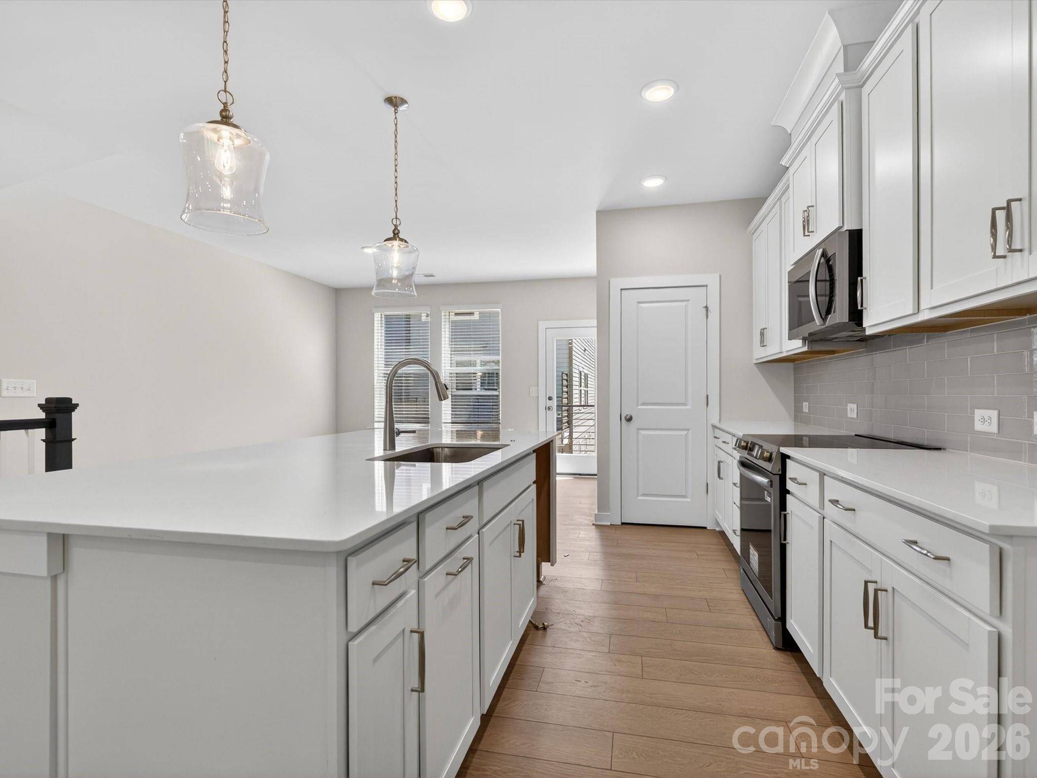 1526 Lithium LN, Charlotte, NC 28211