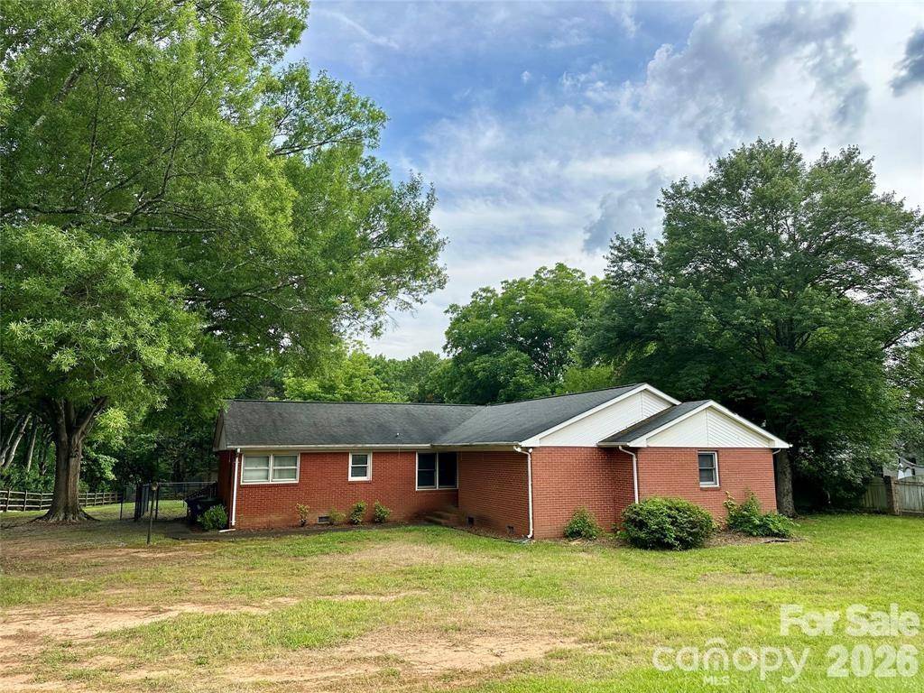10100 Sam Furr RD, Huntersville, NC 28078