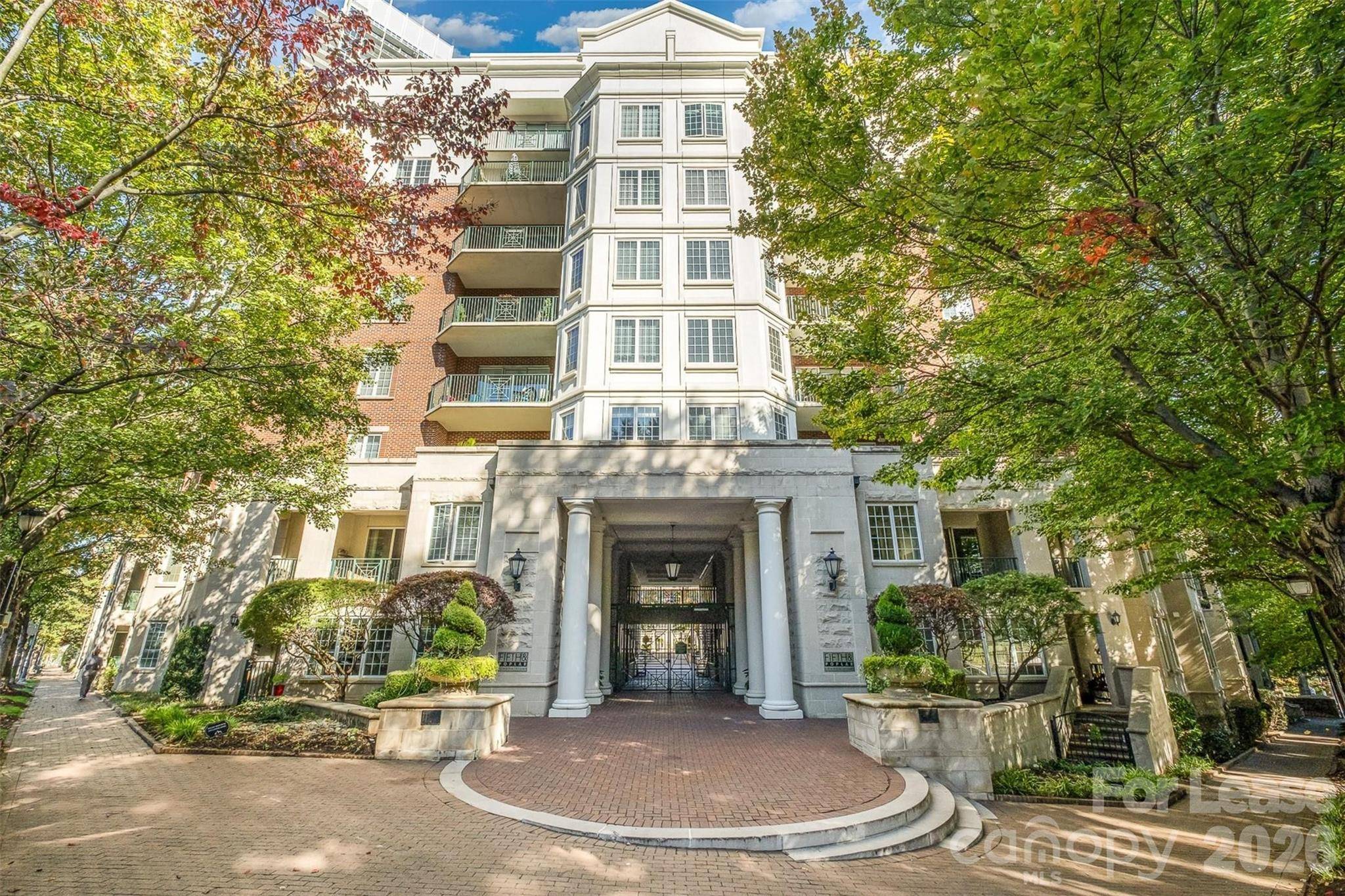 300 W 5th ST #521, Charlotte, NC 28202