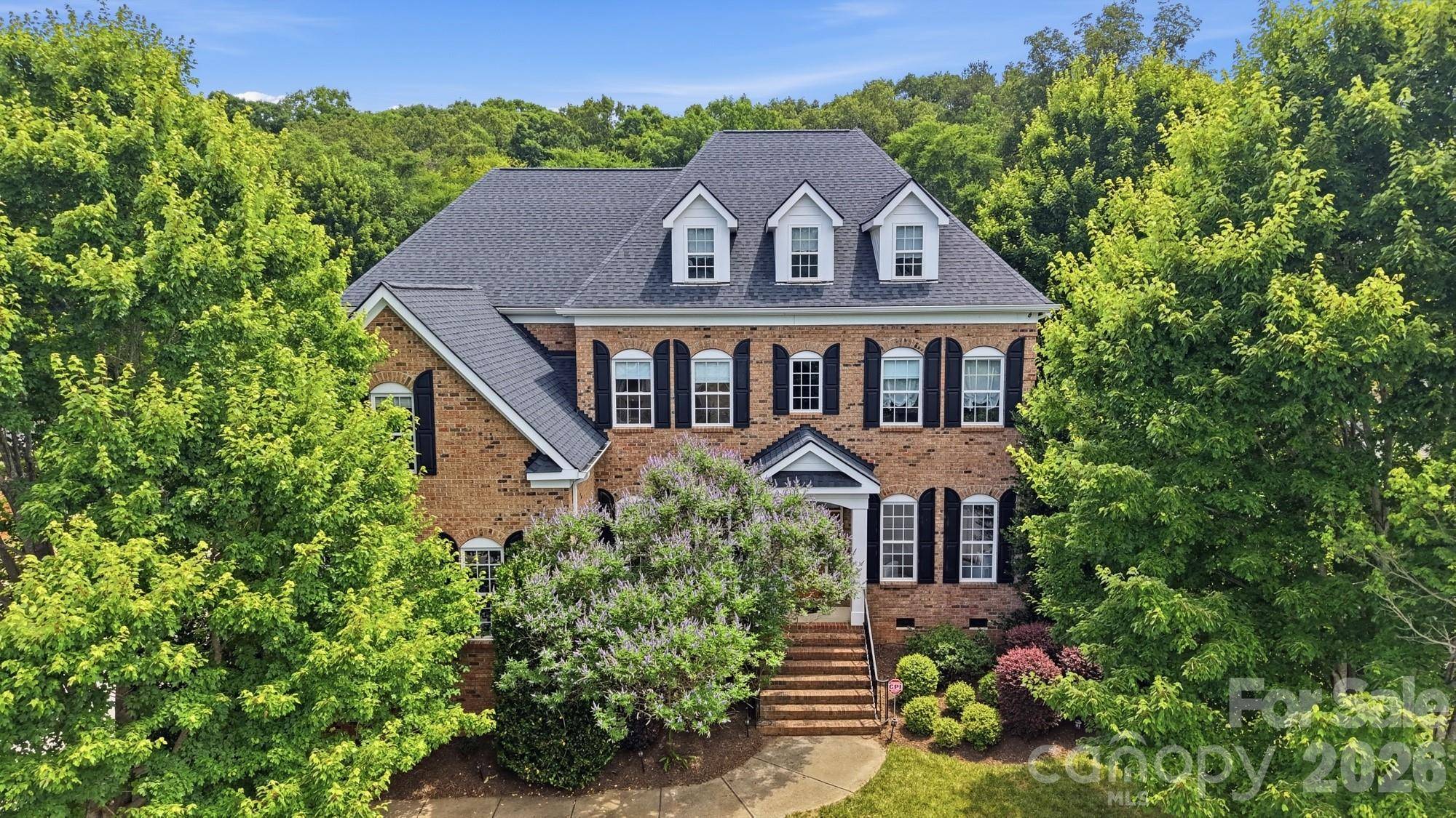 507 Five Leaf LN, Waxhaw, NC 28173