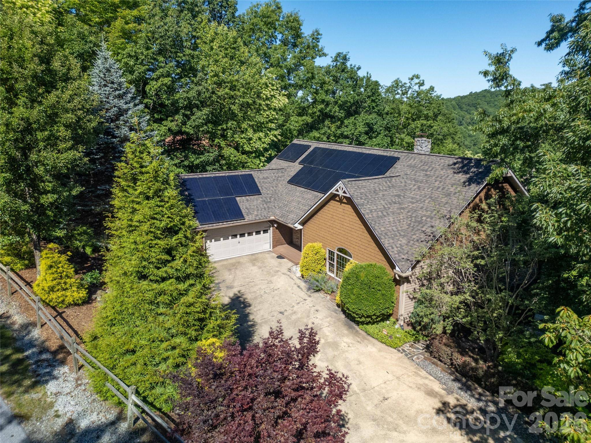 157 Kawani LN, Brevard, NC 28712