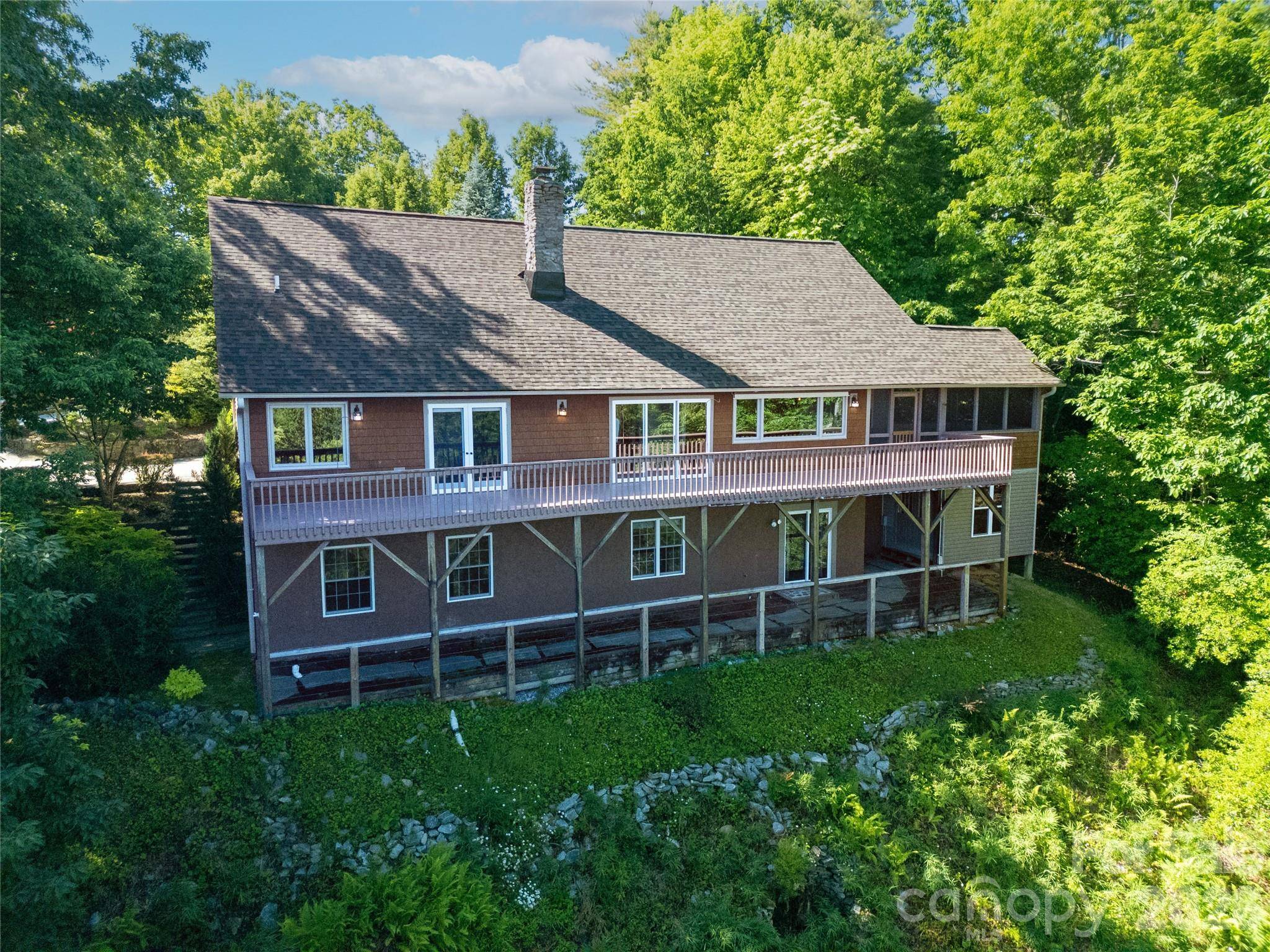 157 Kawani LN, Brevard, NC 28712